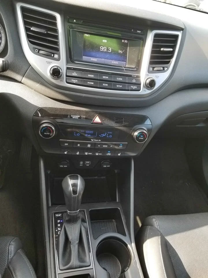 2017 Hyunsai Tucson #76 8.jpg