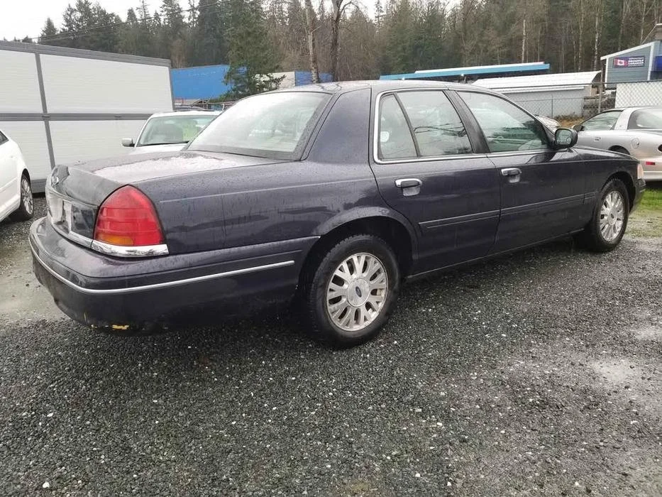 crownvic3.jpg