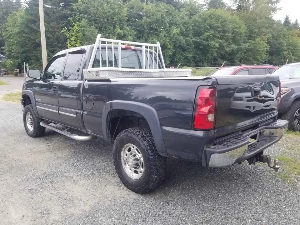 2003 Chevrolet 2500 hd extended cab #70 4.jpg