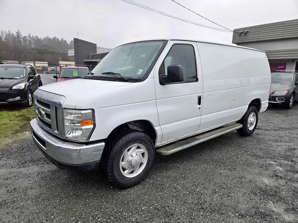 2009 Ford E-250 Cargo Van