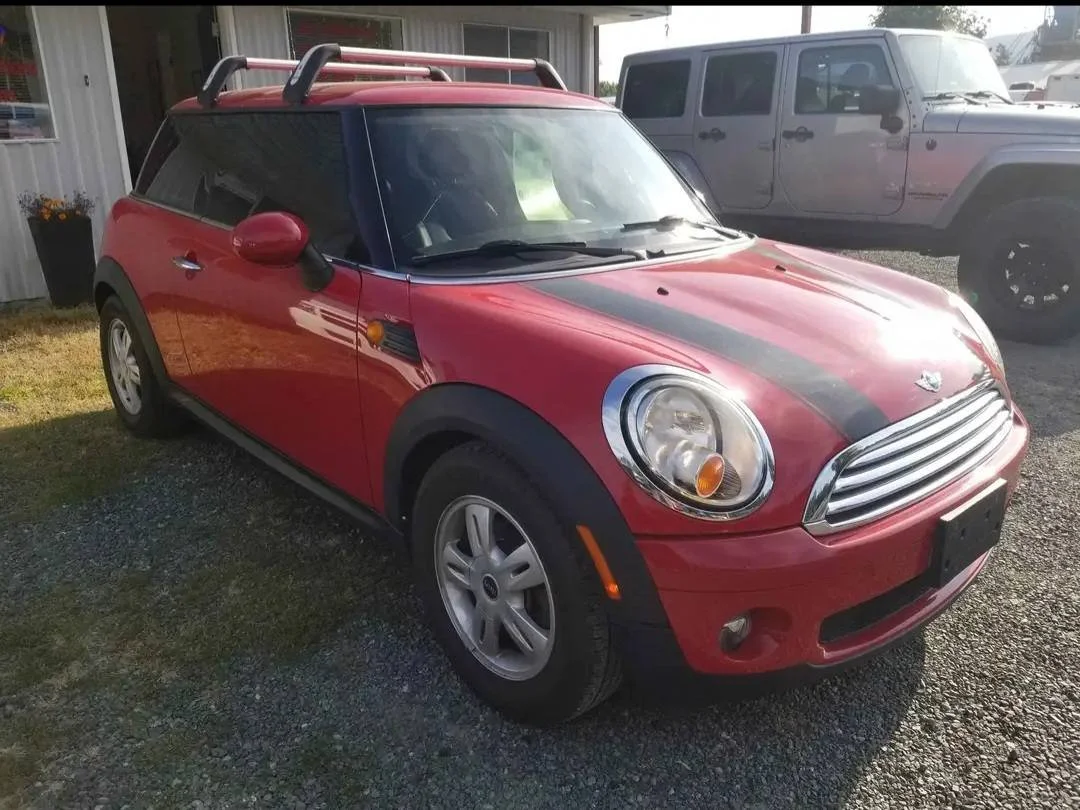 2007 mini red #72 2.jpg