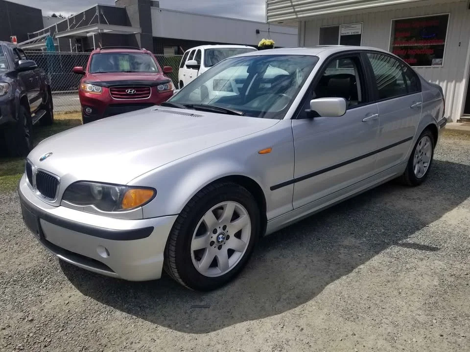 2003 BMW 325I #67 2.jpg