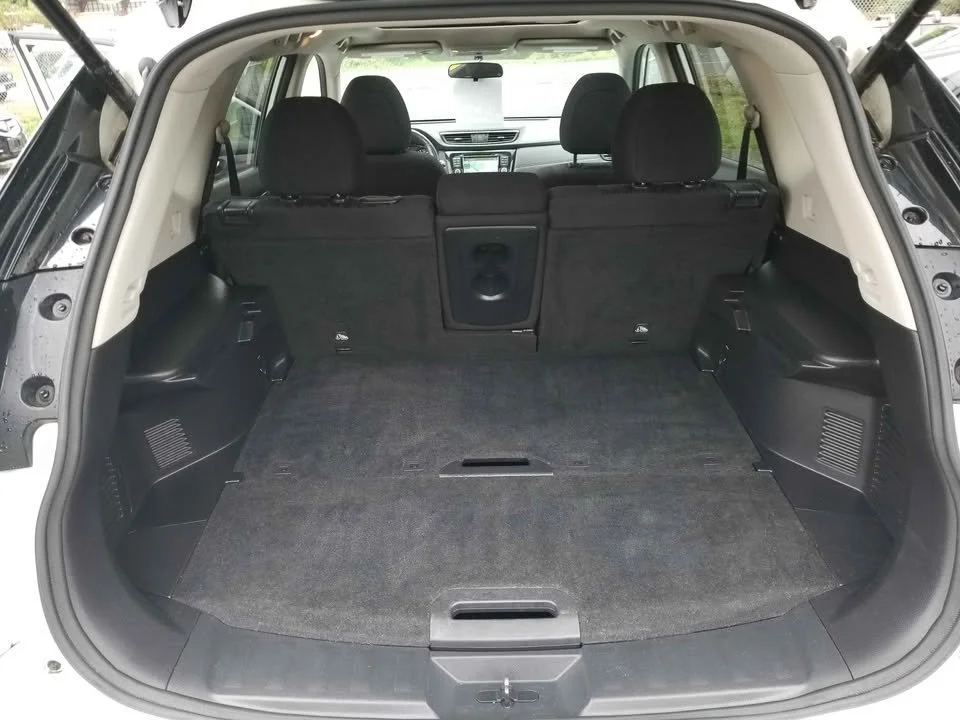 2017 Nissan Rogue SV AWD 9.jpg