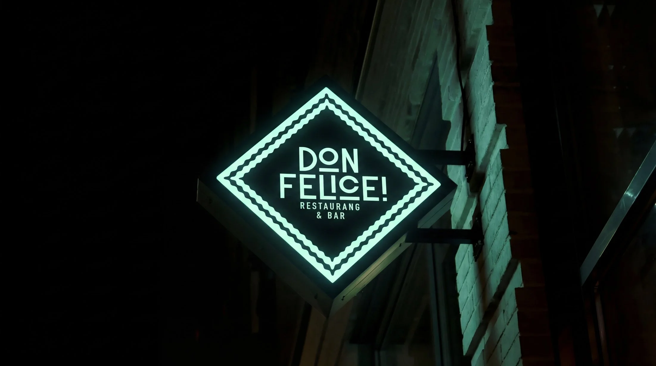 DonFelice_skylt2.jpg