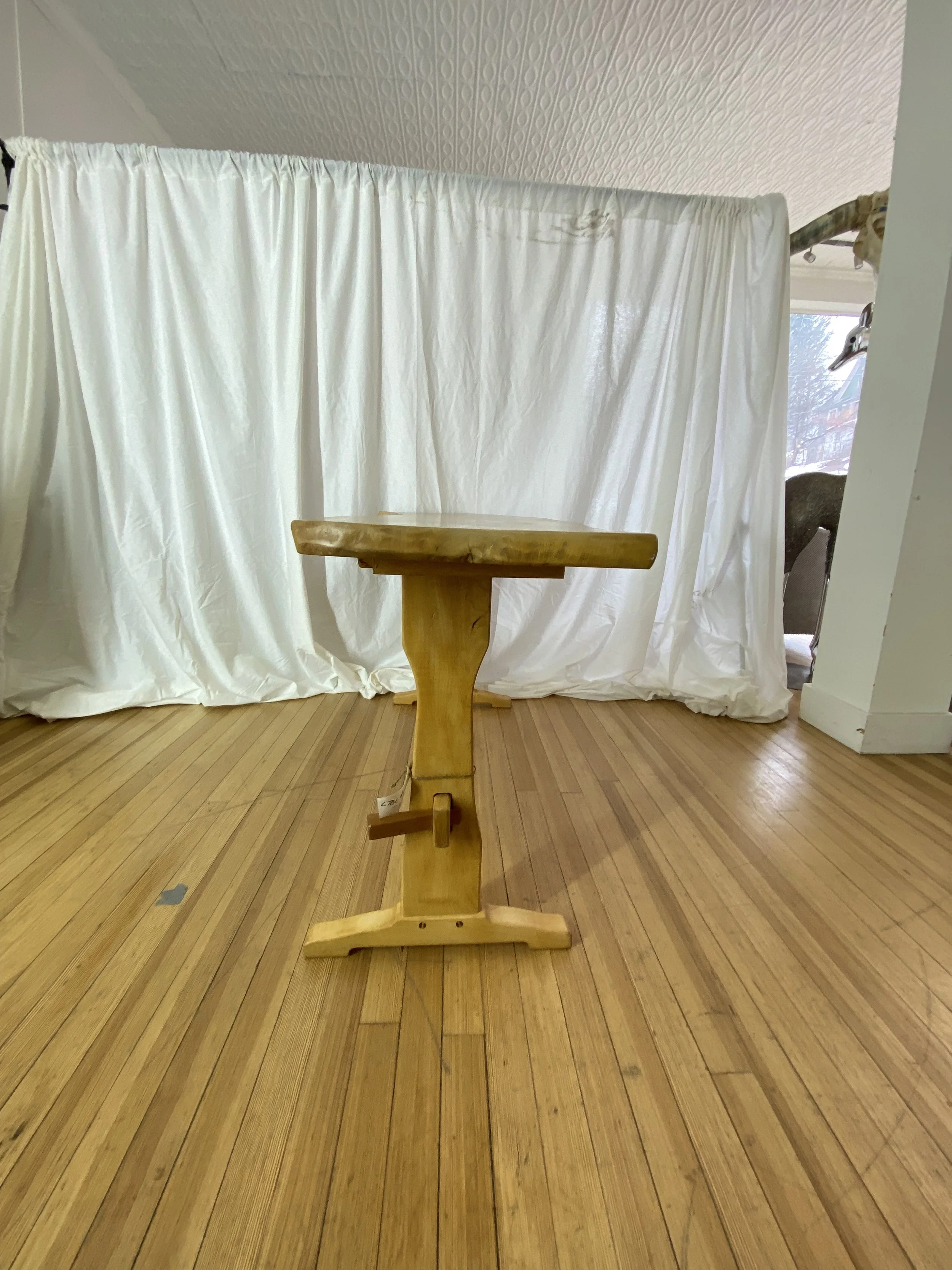 harnett-wood-designs-console-table-side.jpg