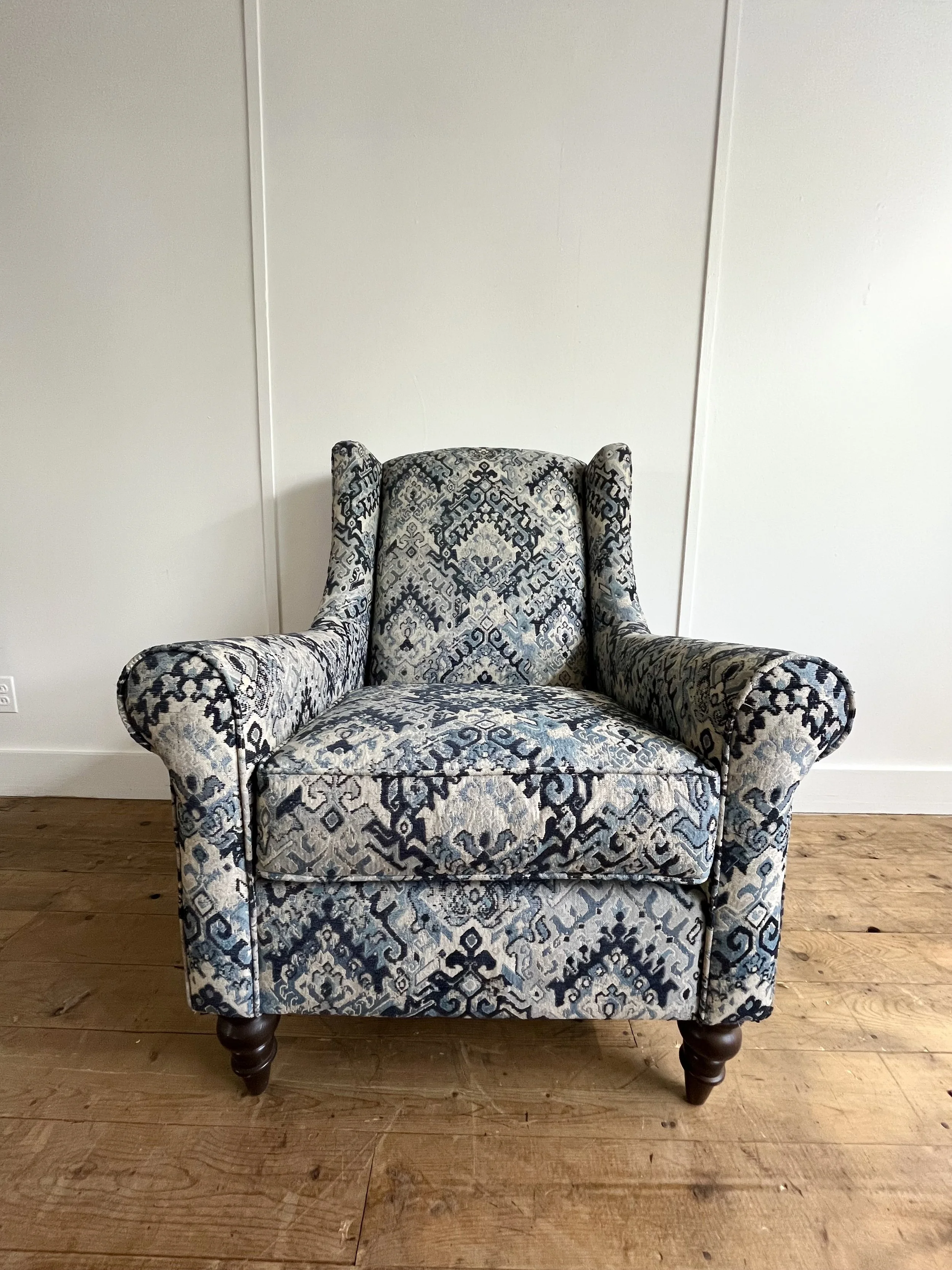 Craftmaster Traditional Wing Chair
