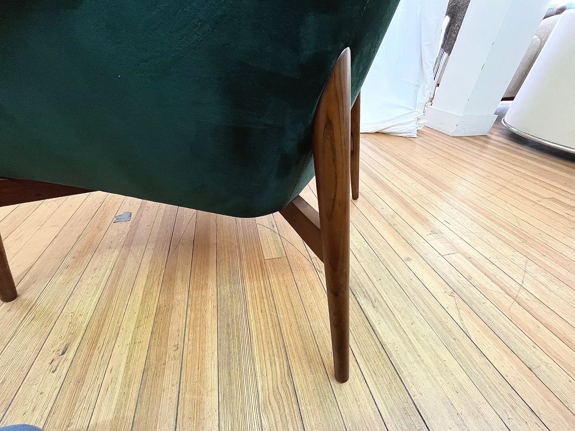 new-charlize-occasional-chair-emerald-green-leg.jpeg