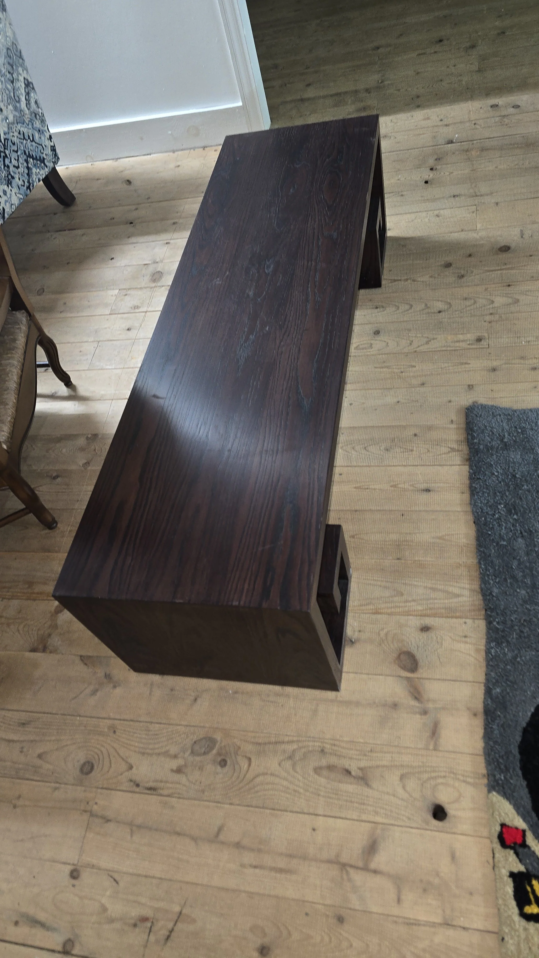 brueton-keekee-coffee-table-walnut-base-detail.jpg