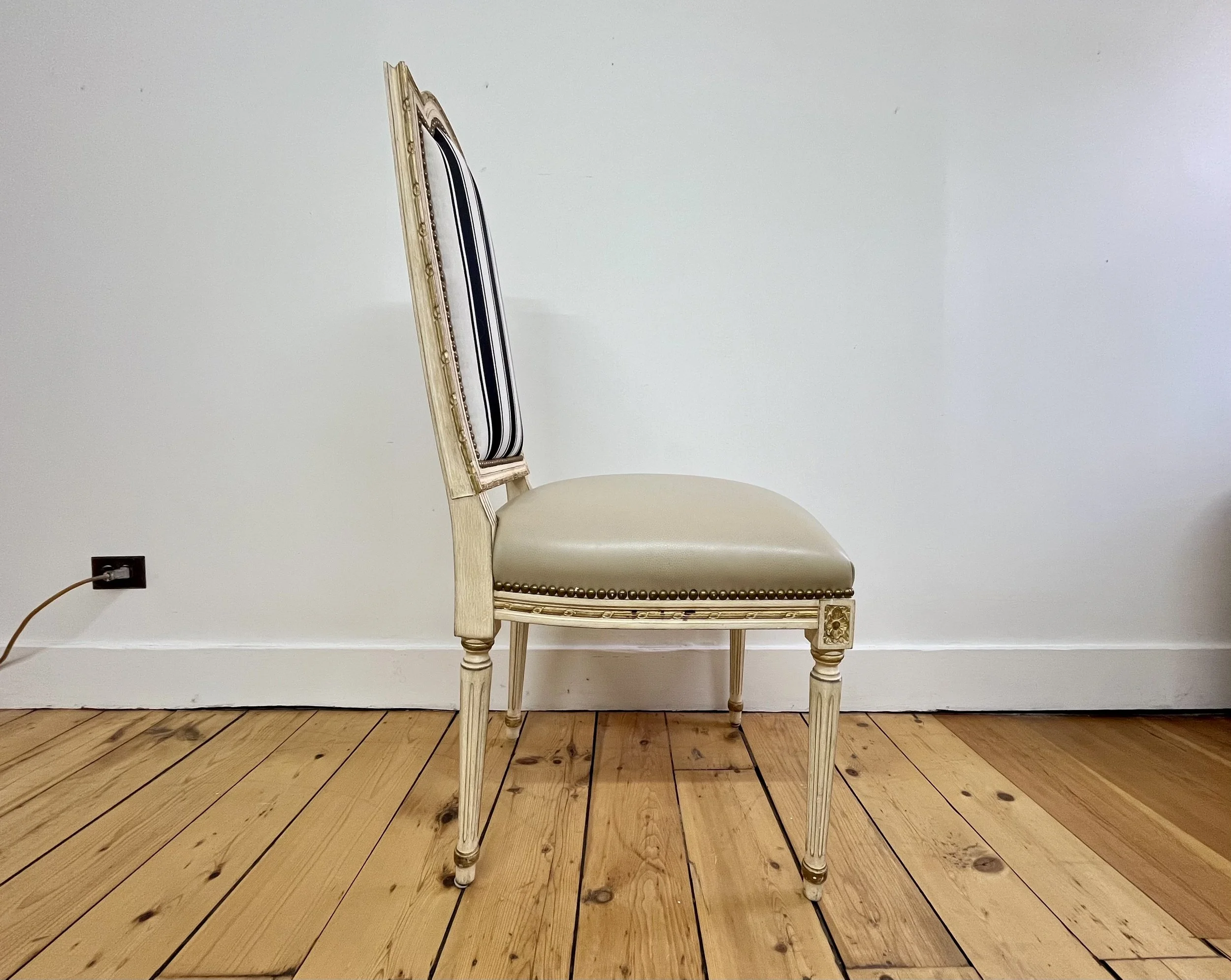 vintage-dining-chairs-set-of-4-right-side.jpeg