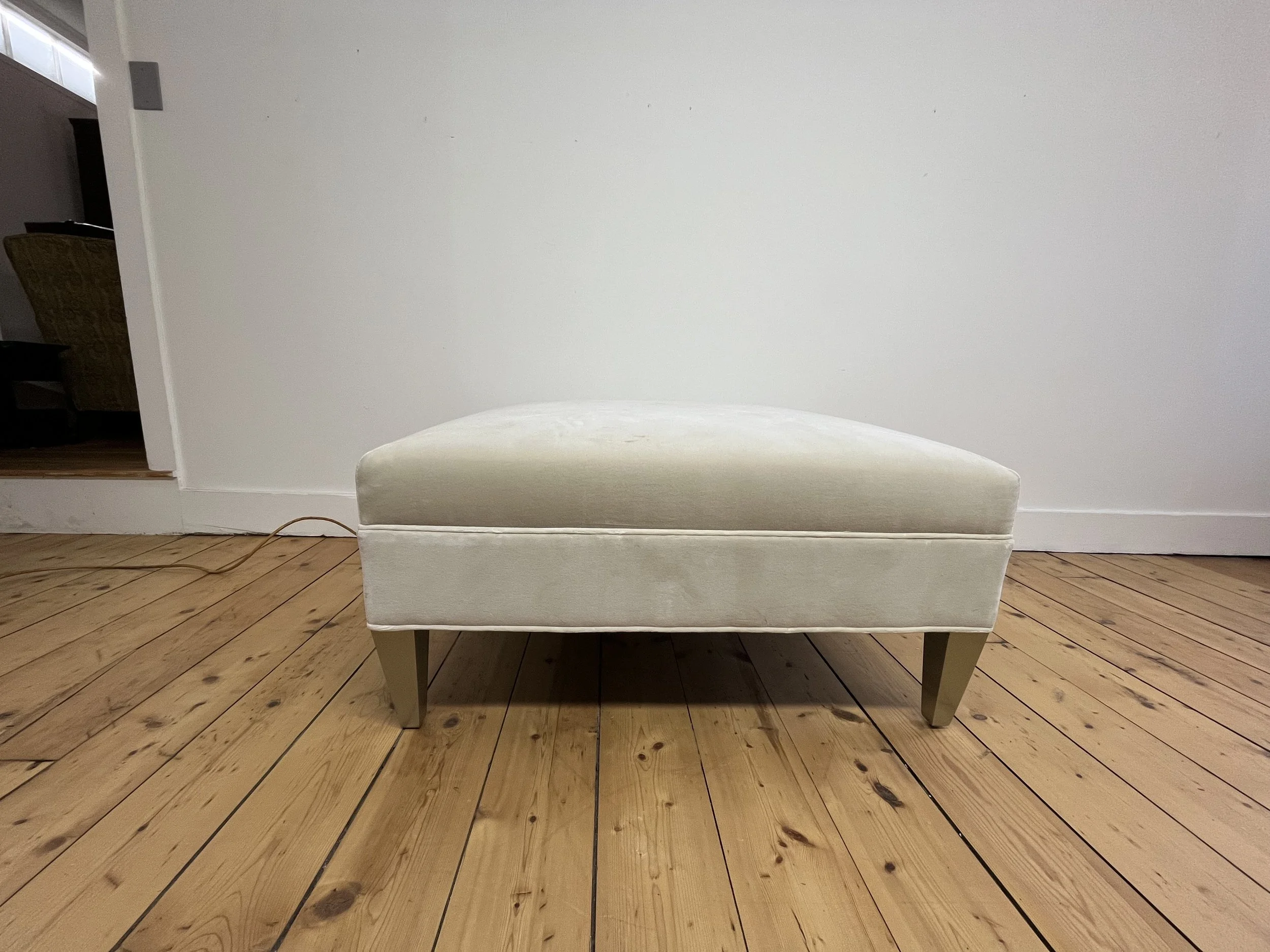 kravet-vassar-square-ottoman-cream-front.jpeg