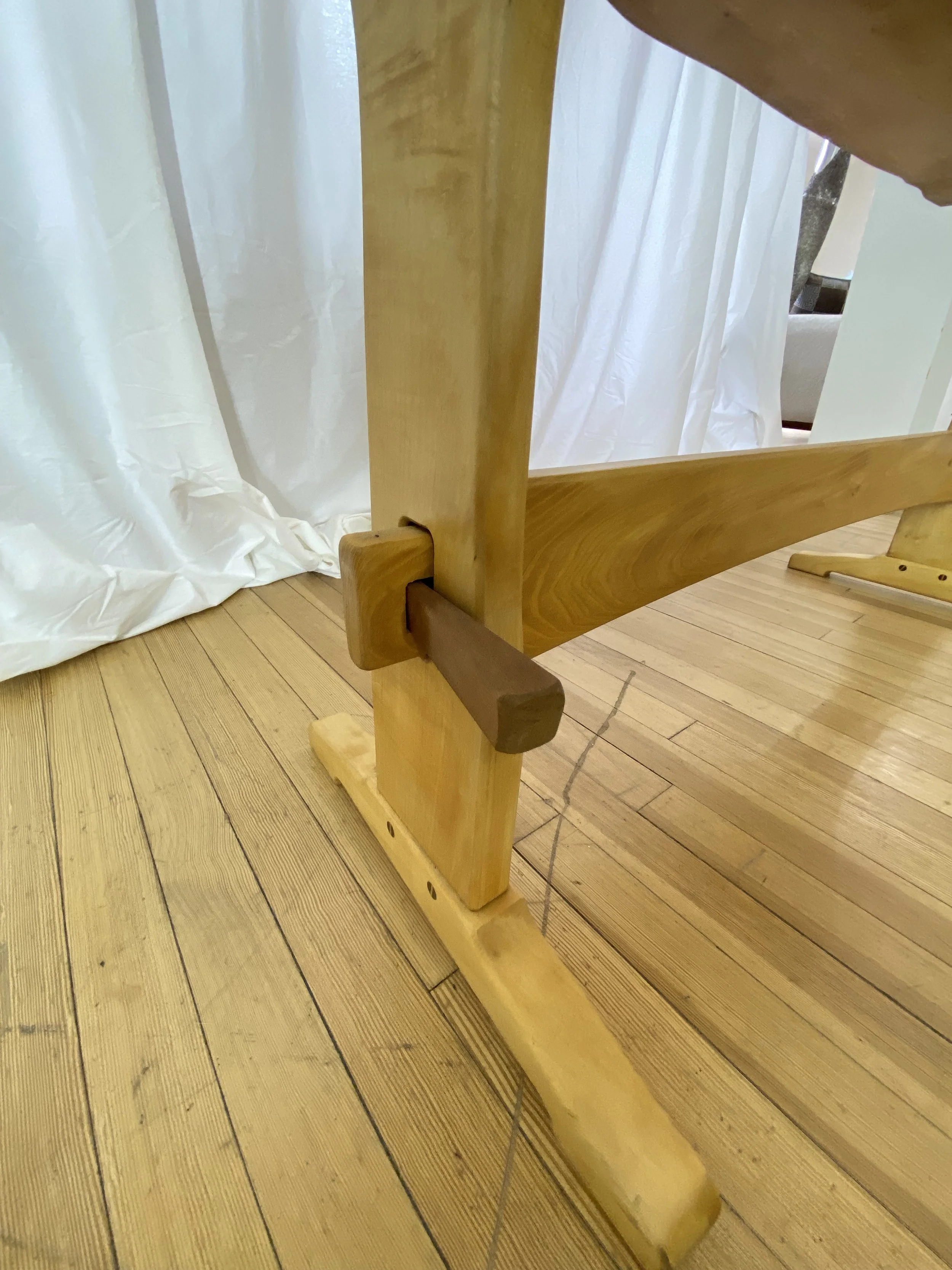 harnett-wood-designs-trestle-table-detail.jpg