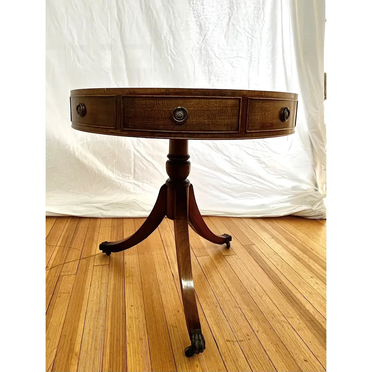 kittinger-drum-table-front_.webp
