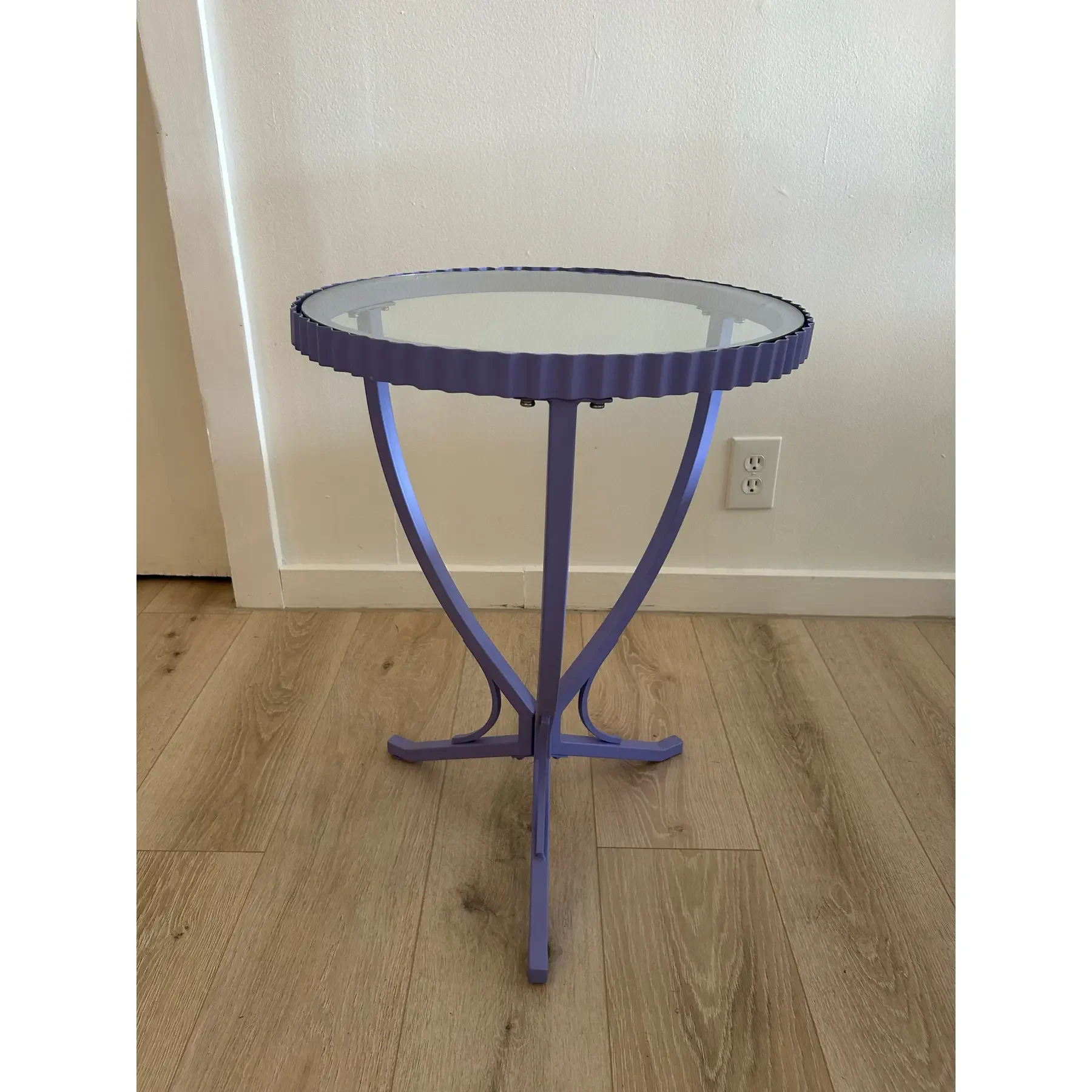 lilaclavender-metal-and-round-glass-accent-table-maker-unknown-8617.webp