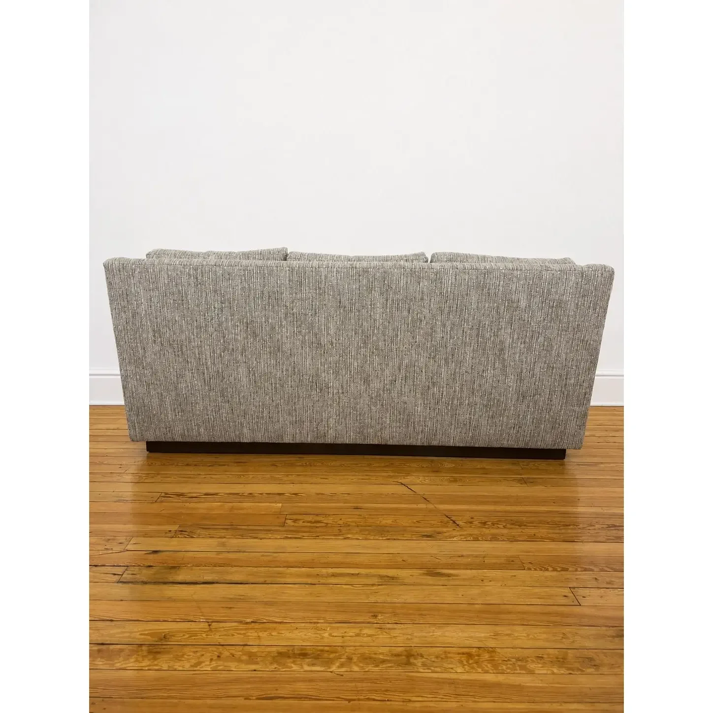 beautiful-kravet-3-seater-sofa-in-boucle-1236.webp