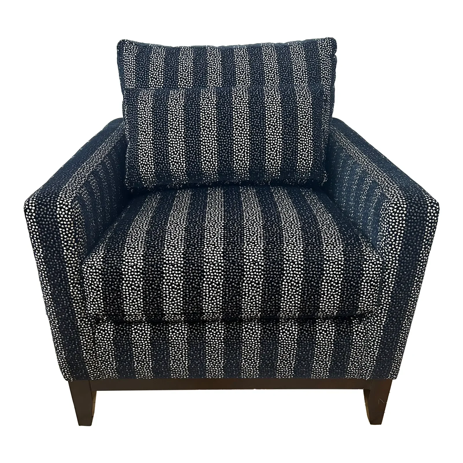 kravet-lorane-chair-upholstered-in-kravet-couture-proximity-noir-maple-base-with-ebony-finish-9152.webp