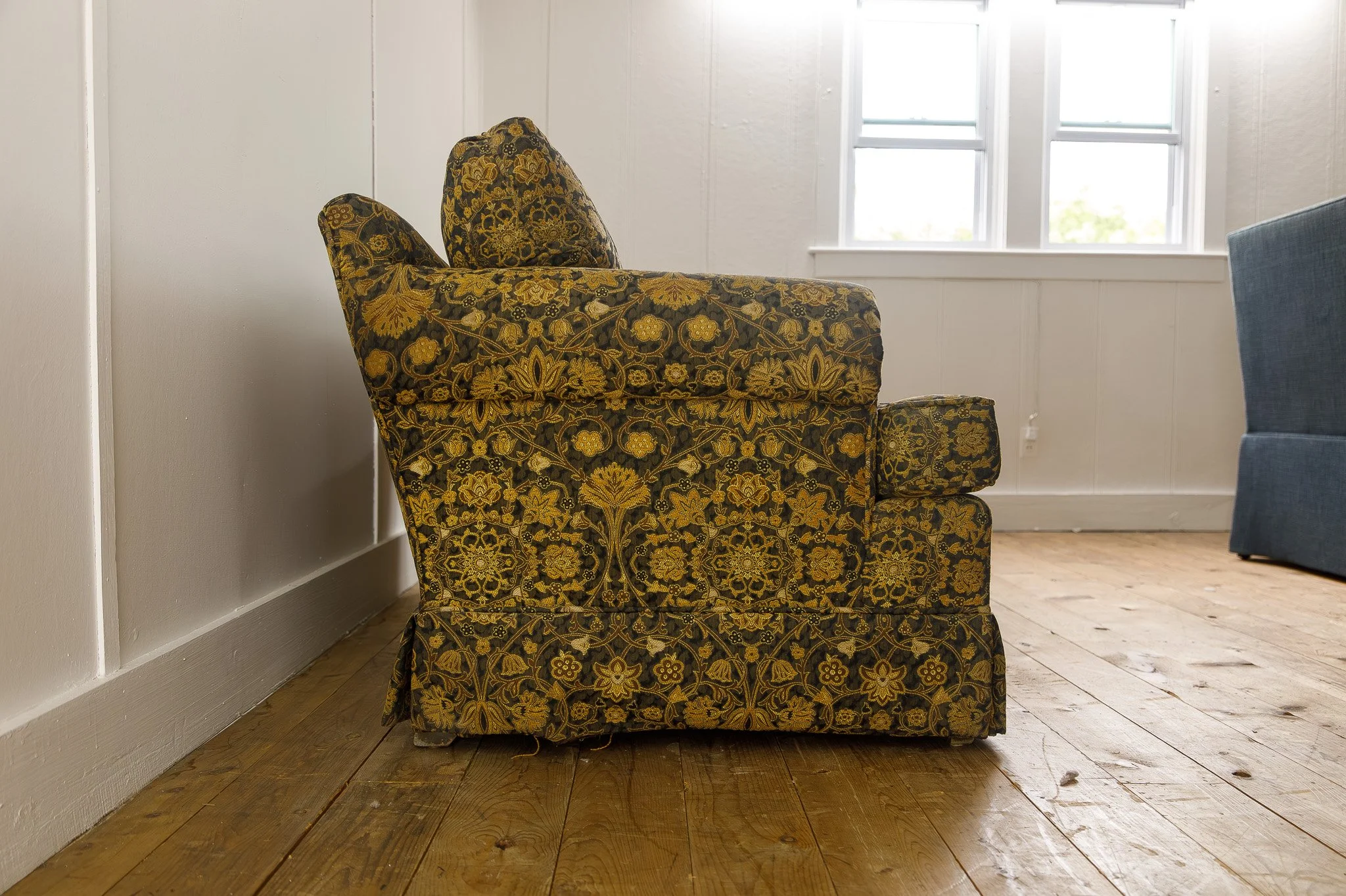 baker-furniture-skirted-loveseat-right-side.jpg