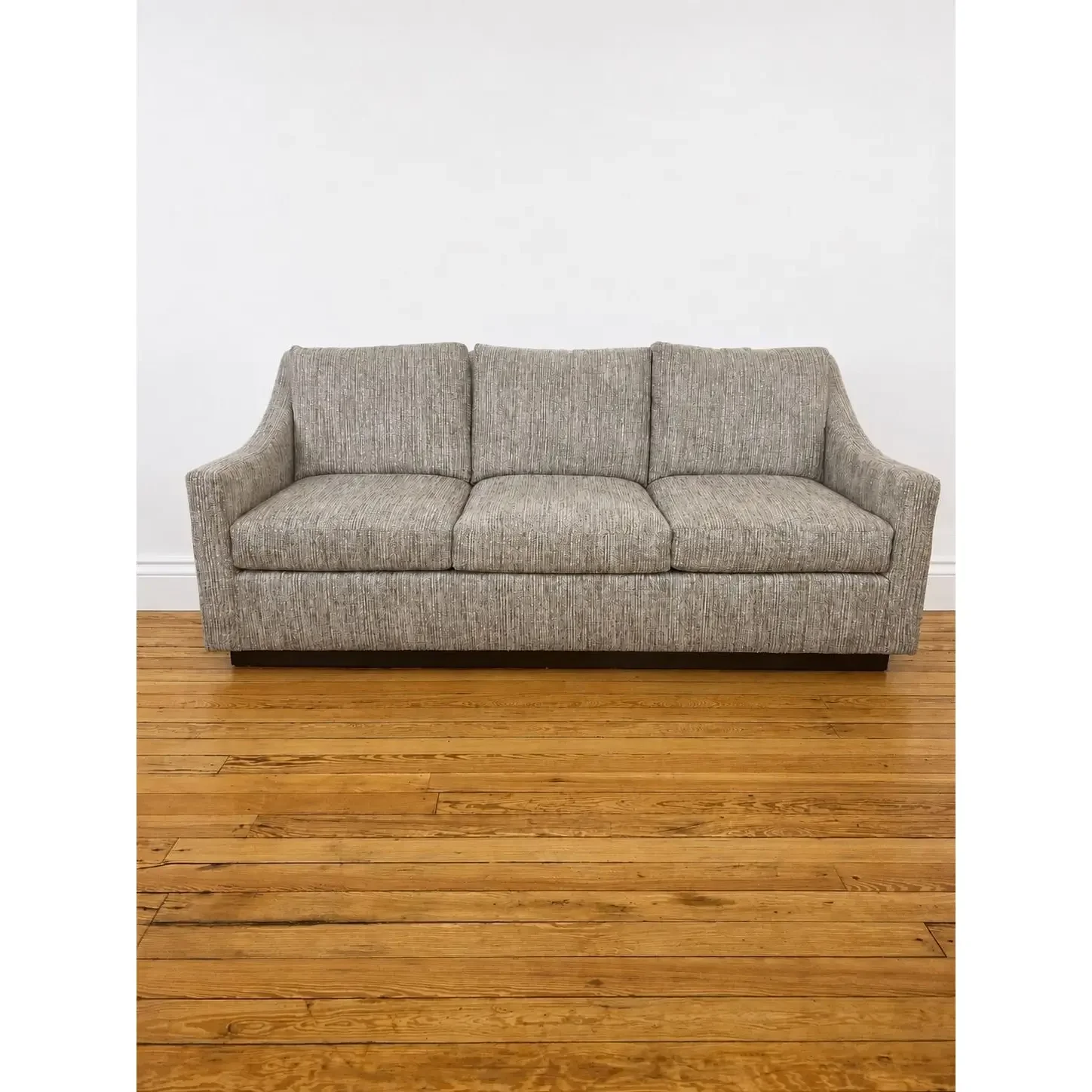 beautiful-kravet-3-seater-sofa-in-boucle-2433.webp