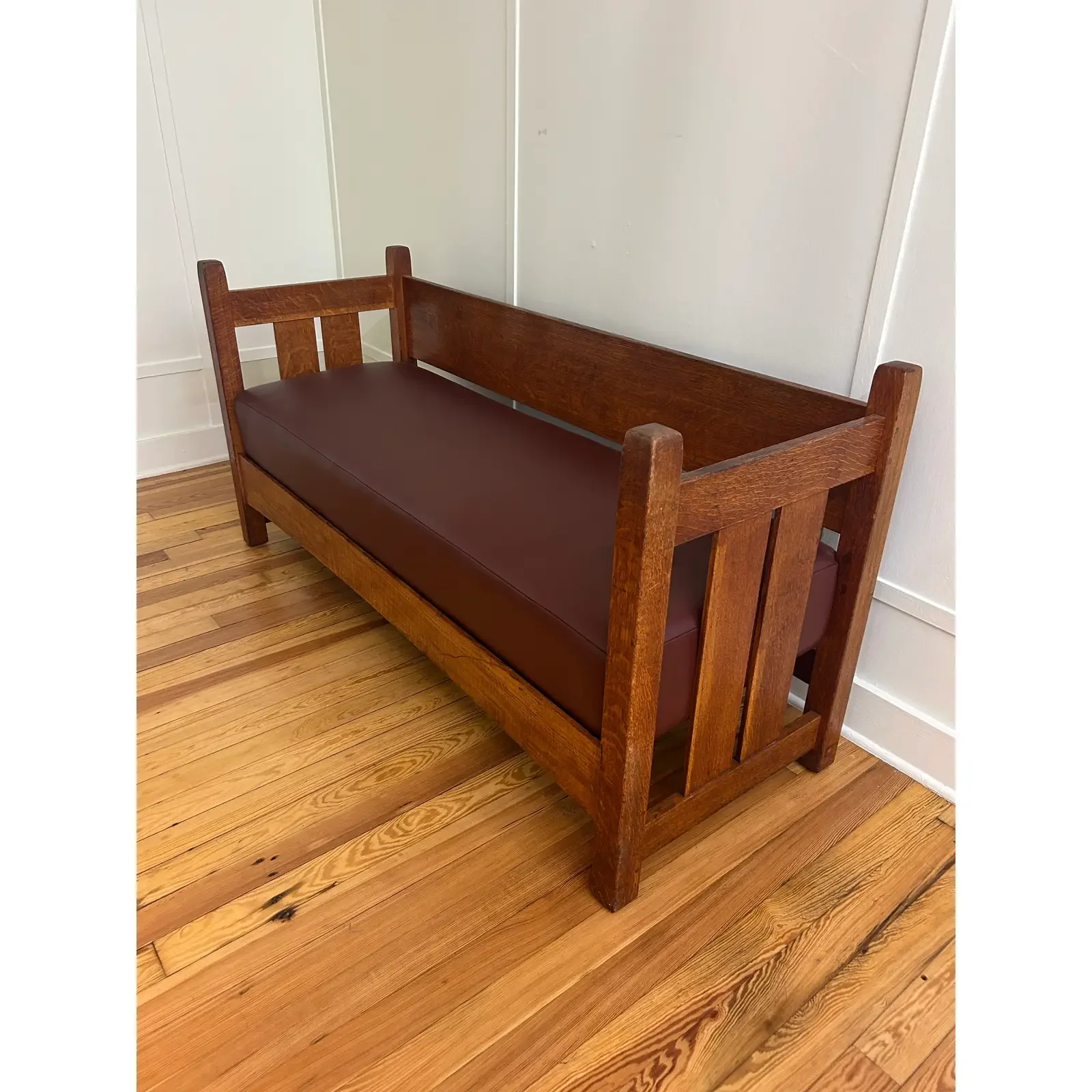 1920s-arts-and-crafts-custom-quality-oak-knock-down-bench-in-the-manner-of-gustav-stickley-angel.webp
