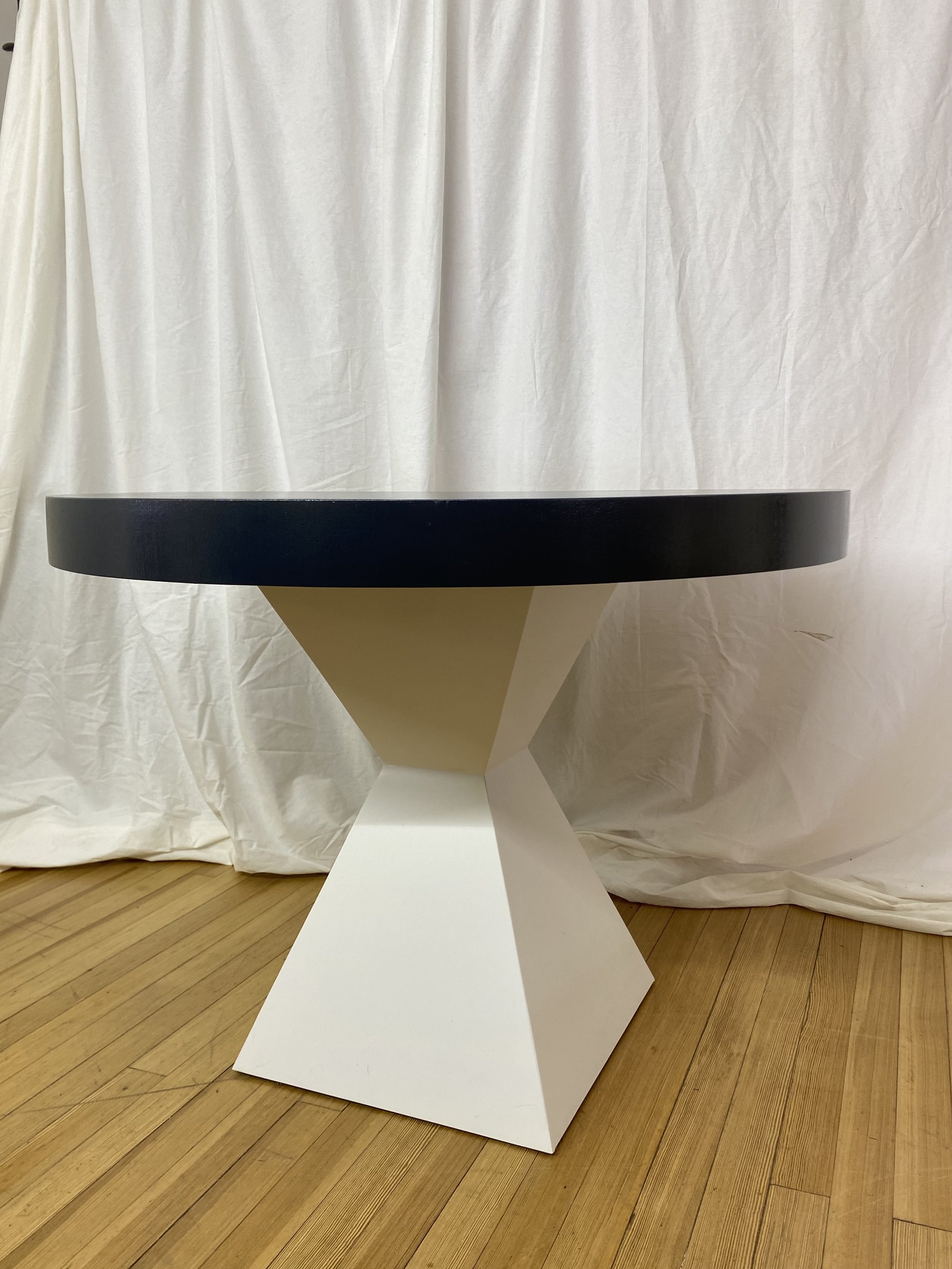 designer-dining-table-navy-whit-front2.jpg