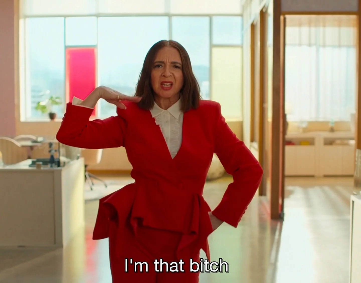 Loot&rsquo;s ridiculousness is what makes it watchable, I don&rsquo;t make the rules!!!

I love how the cast is game to do truly whatever the writers throw at them. Sometimes I wish they would lock into the actual plot of the show (Molly giving away 