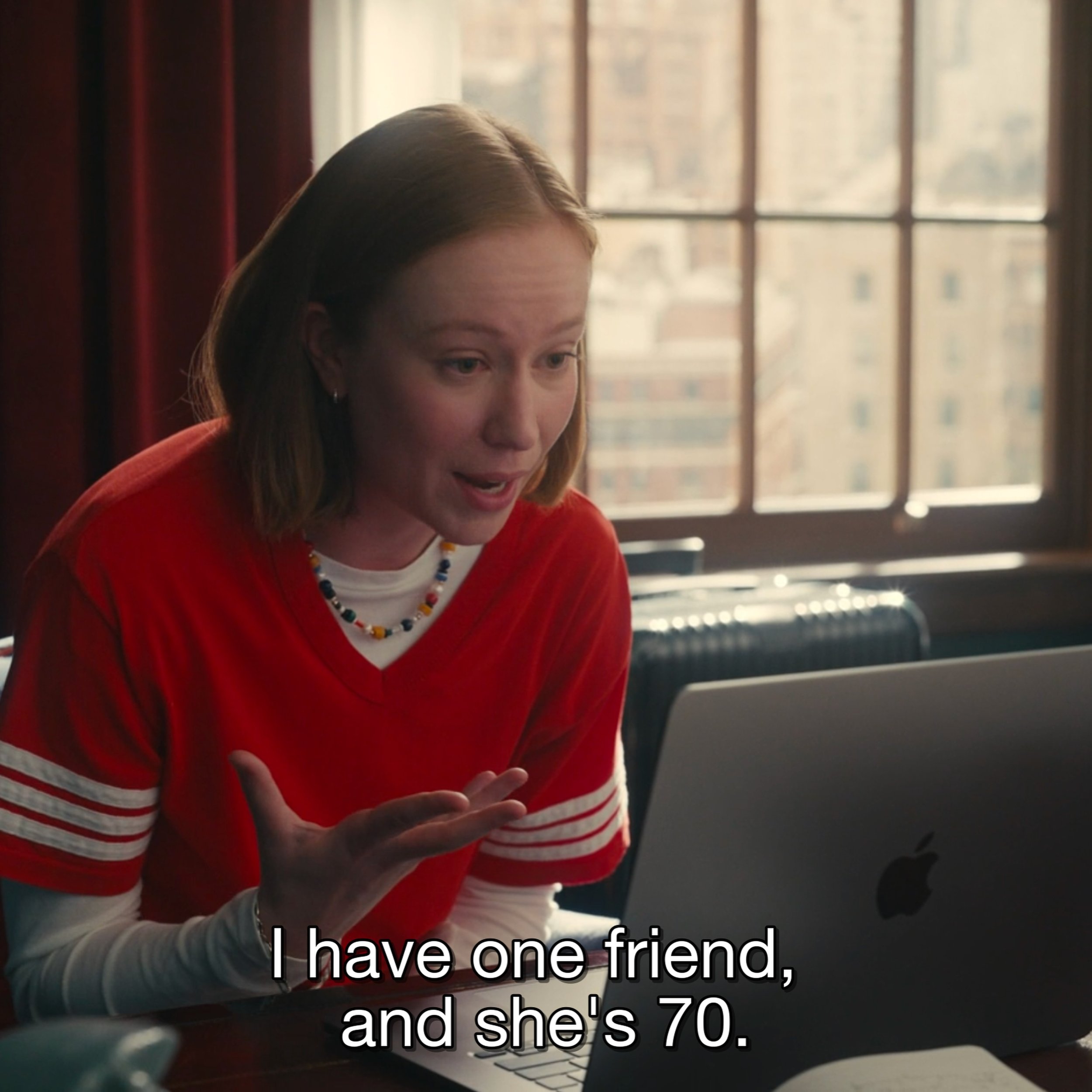 HACKS PENULTIMATE EPISODE I am not ok 

And the most penultimate episode to ever penultimate&hellip;that *almost* felt like a finale, a huge moment of cathartic triumph for both Deb and Ava, plus 7434 guest stars, Kayla throwing a glass at the wall&h