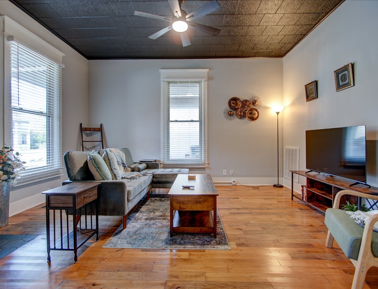 SB Cleaning Short Term Rental cleaning