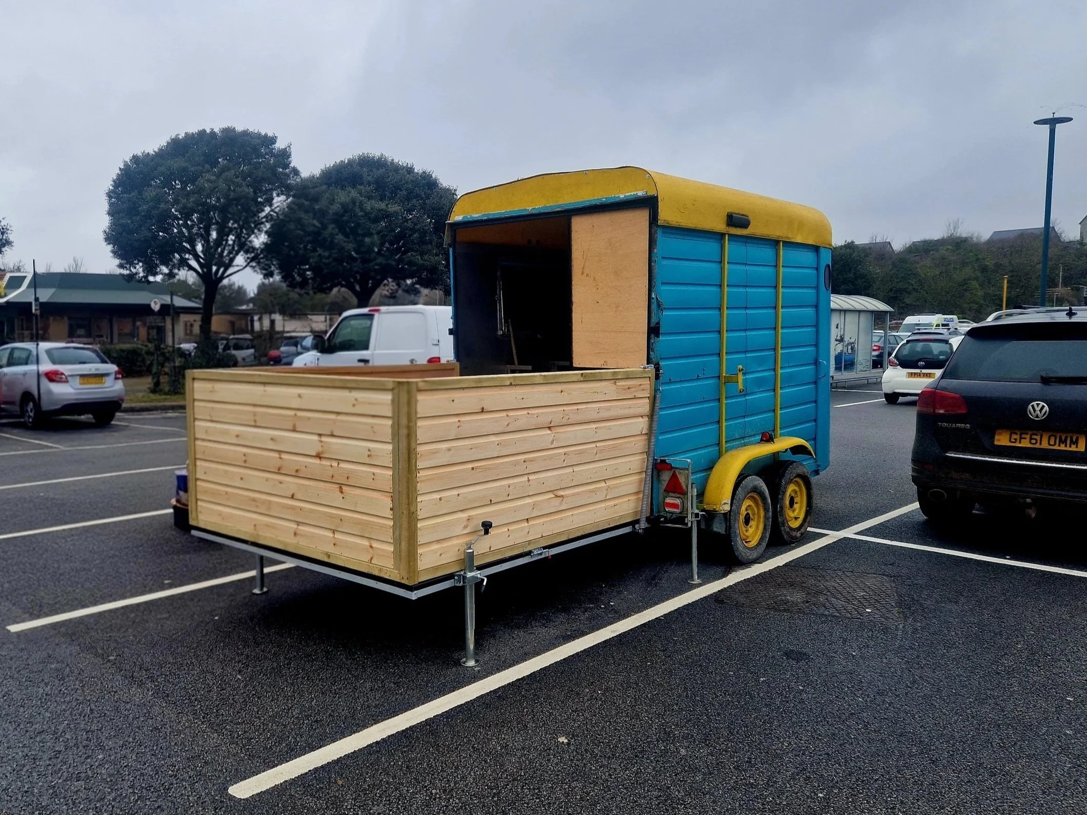 New ramp designed and built for this customer with a serving/bar area 