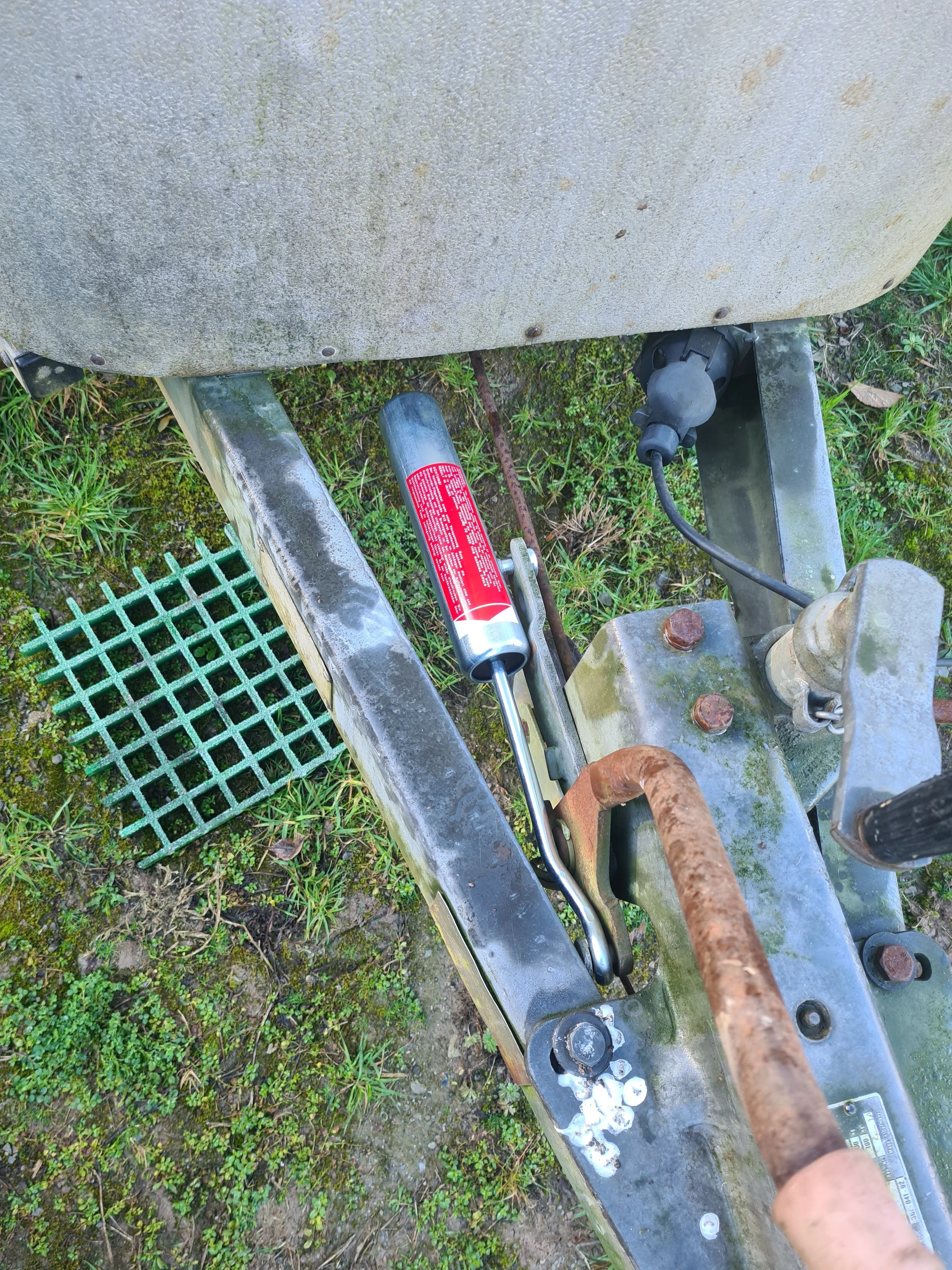 New handbrake energy store fitted 