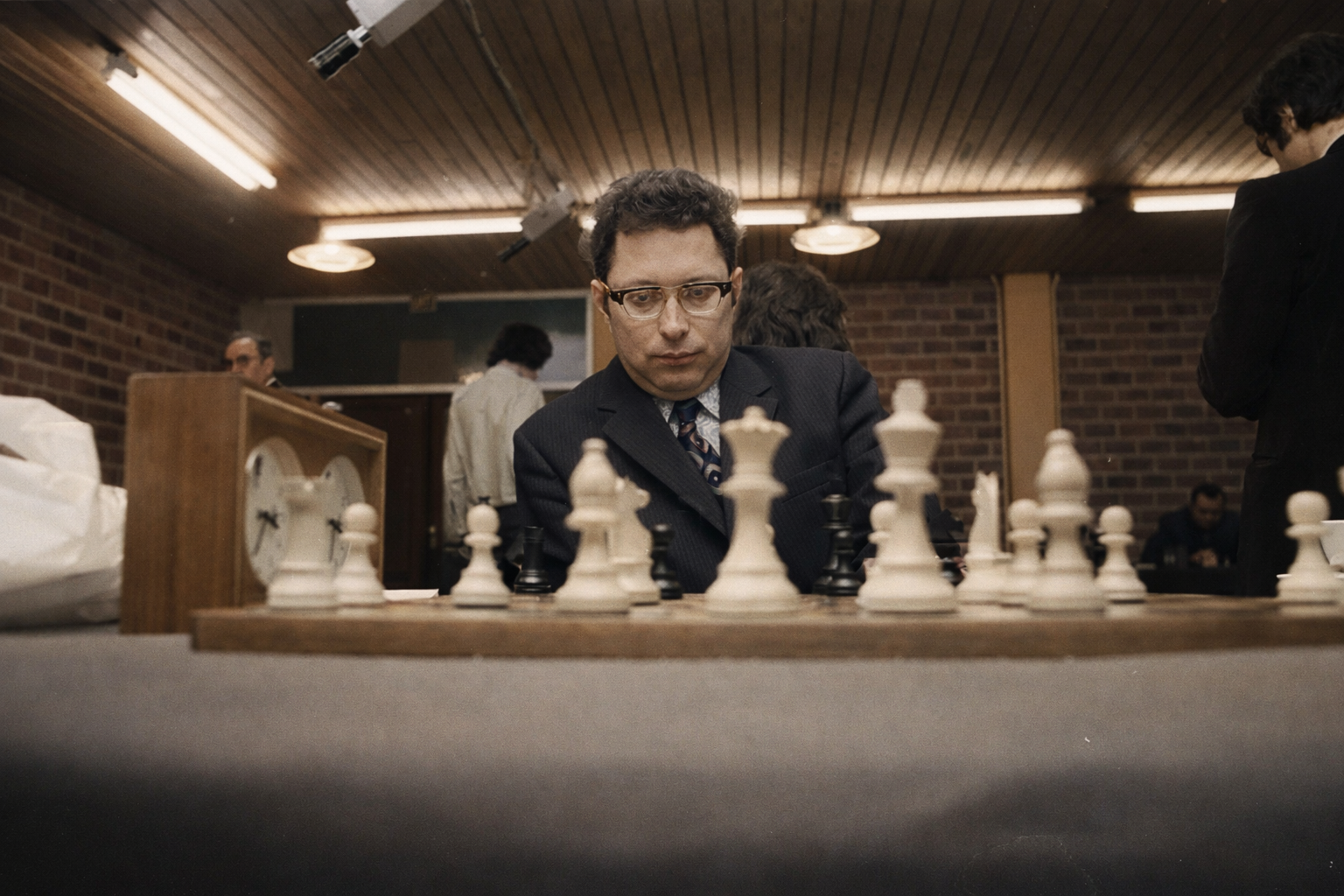 Evgeni Vasiukov: The Self-Made Grandmaster Who Shaped Soviet Chess