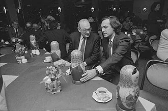 Korchnoi and Dolmatov having a conversation
