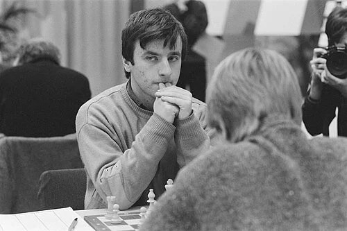 Kiril Georgiev at the chessboard