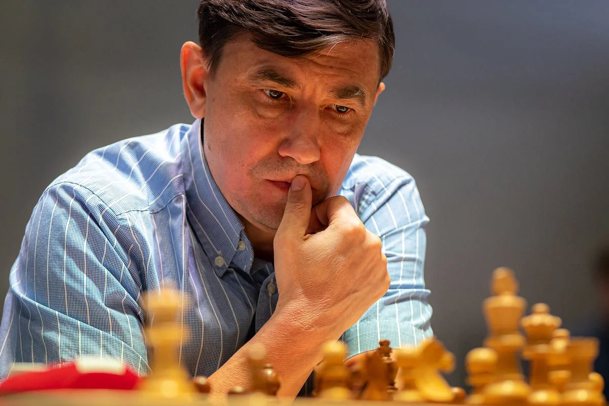 Evgeny Bareev thinking about his next move.