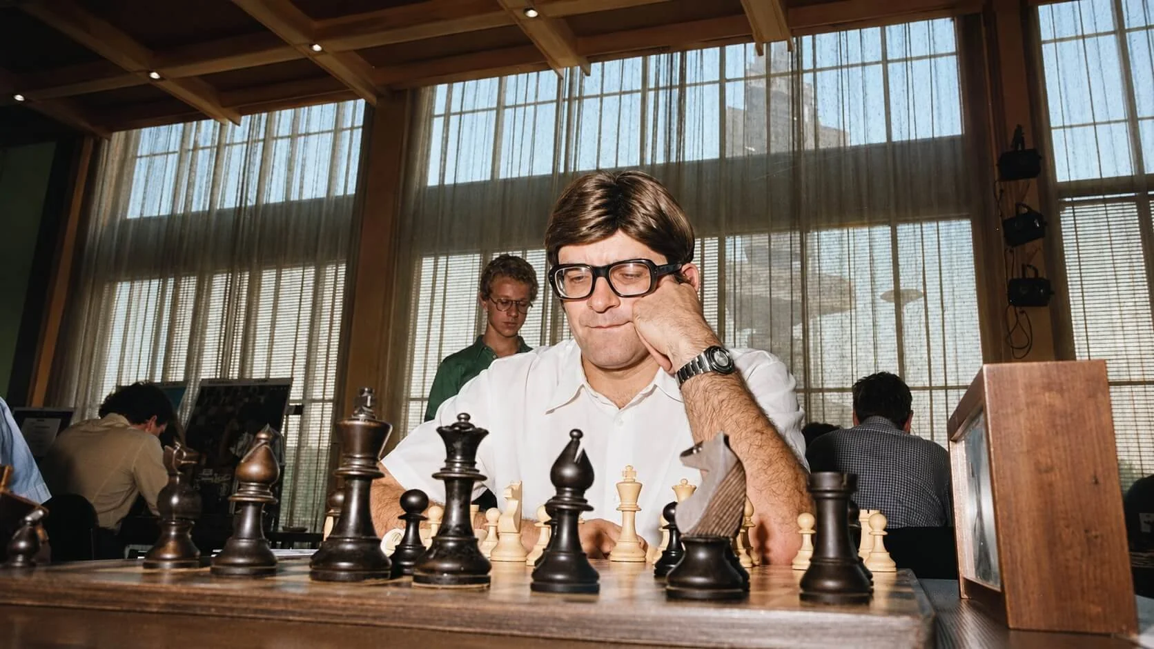 Vladimir Liberzon playing chess at the IBM tournament