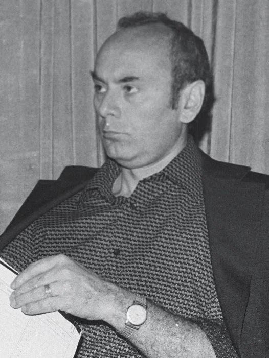Lajos relaxing