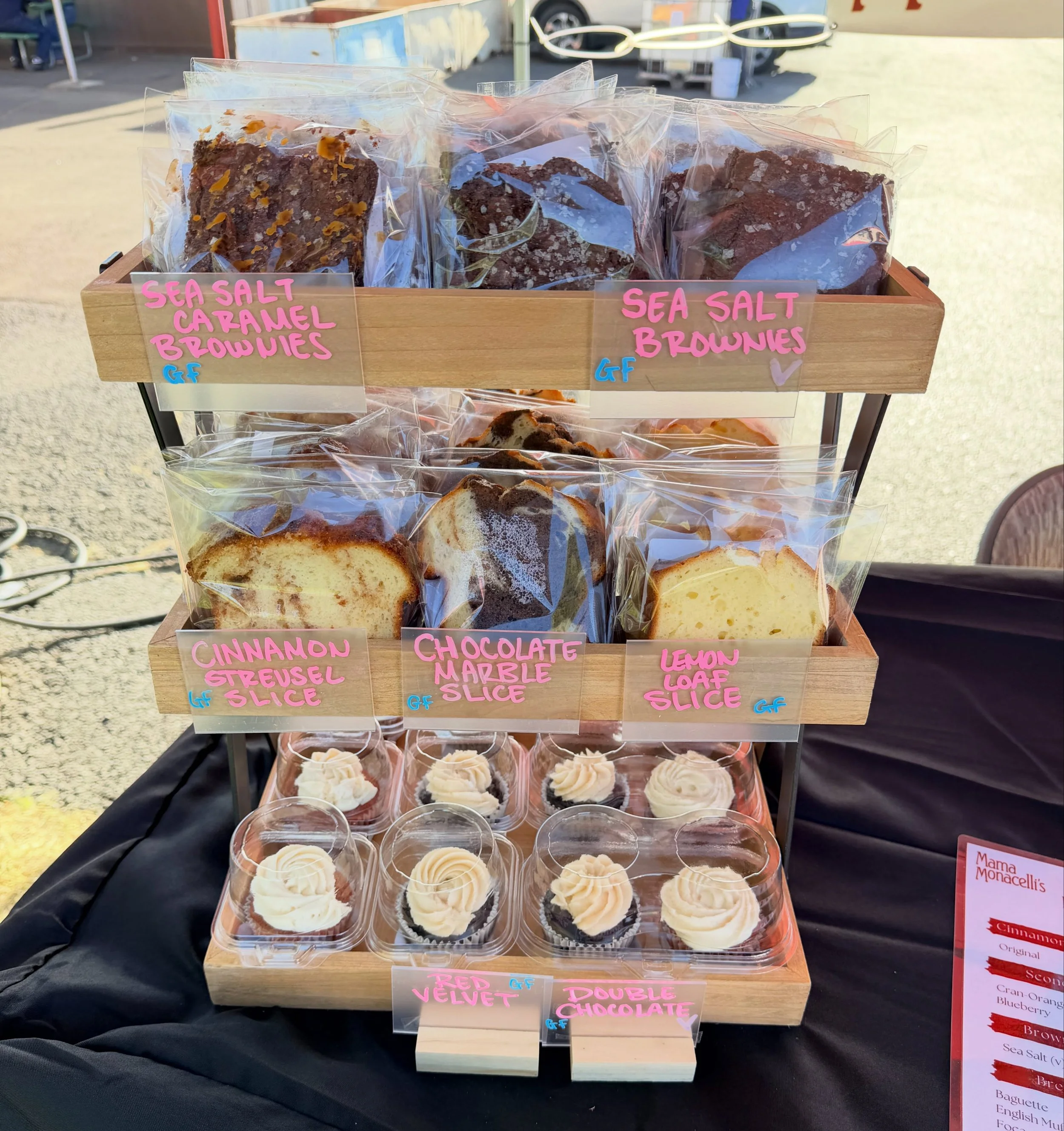 The first day of the Spring Fling is complete! We braved the wind and survived to provide all the gluten free goodies we could 😋 We will be back tomorrow with treats from 10am-8pm. This is a free event so make sure to come visit us ❤️

#wallawalla #