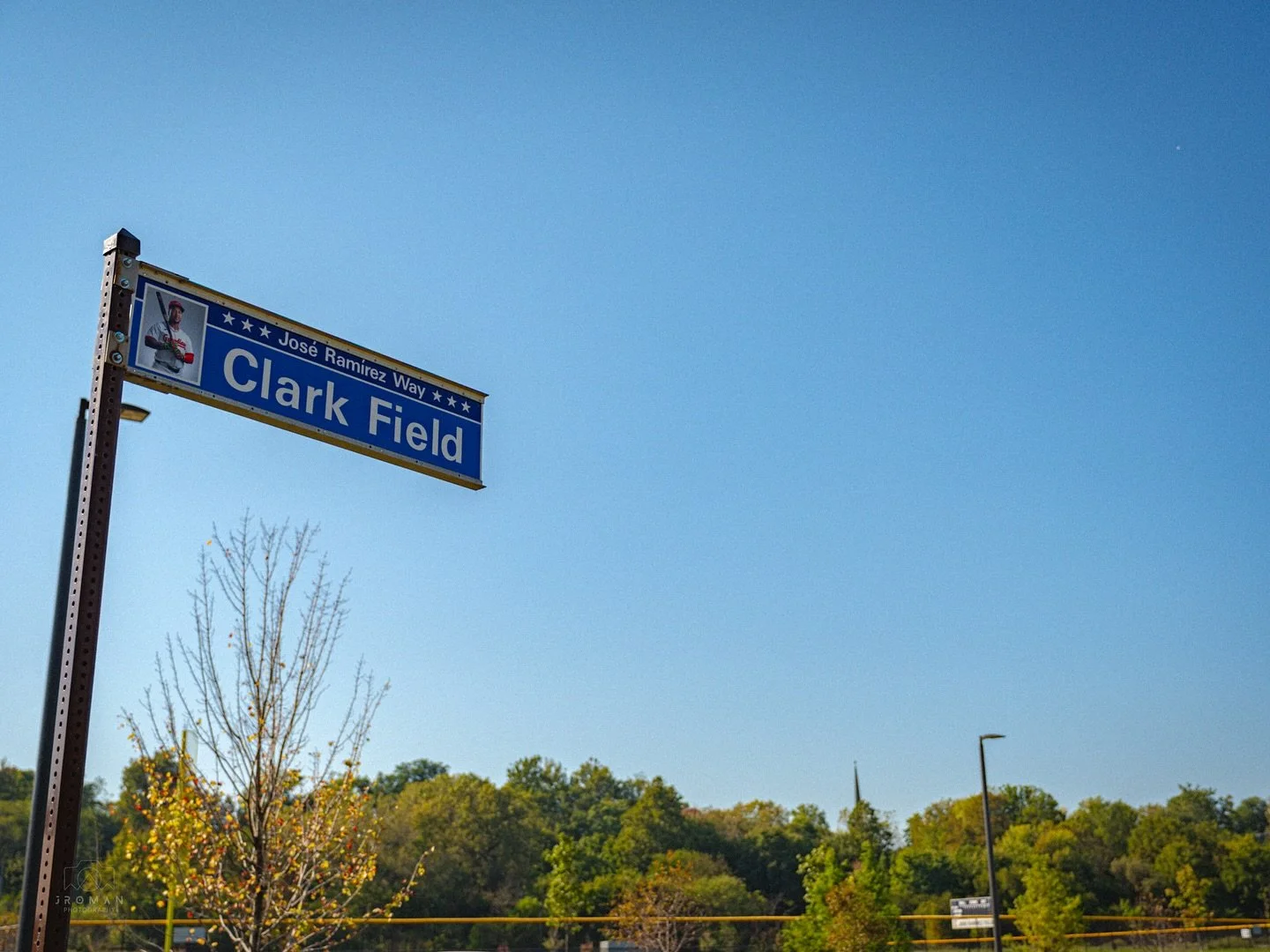 Jose Ramirez Field
#cle #thisiscle #cleveland #tremont #clarkfield #joseramirezway #ohio #clevelandphotographer #forestcitycollective