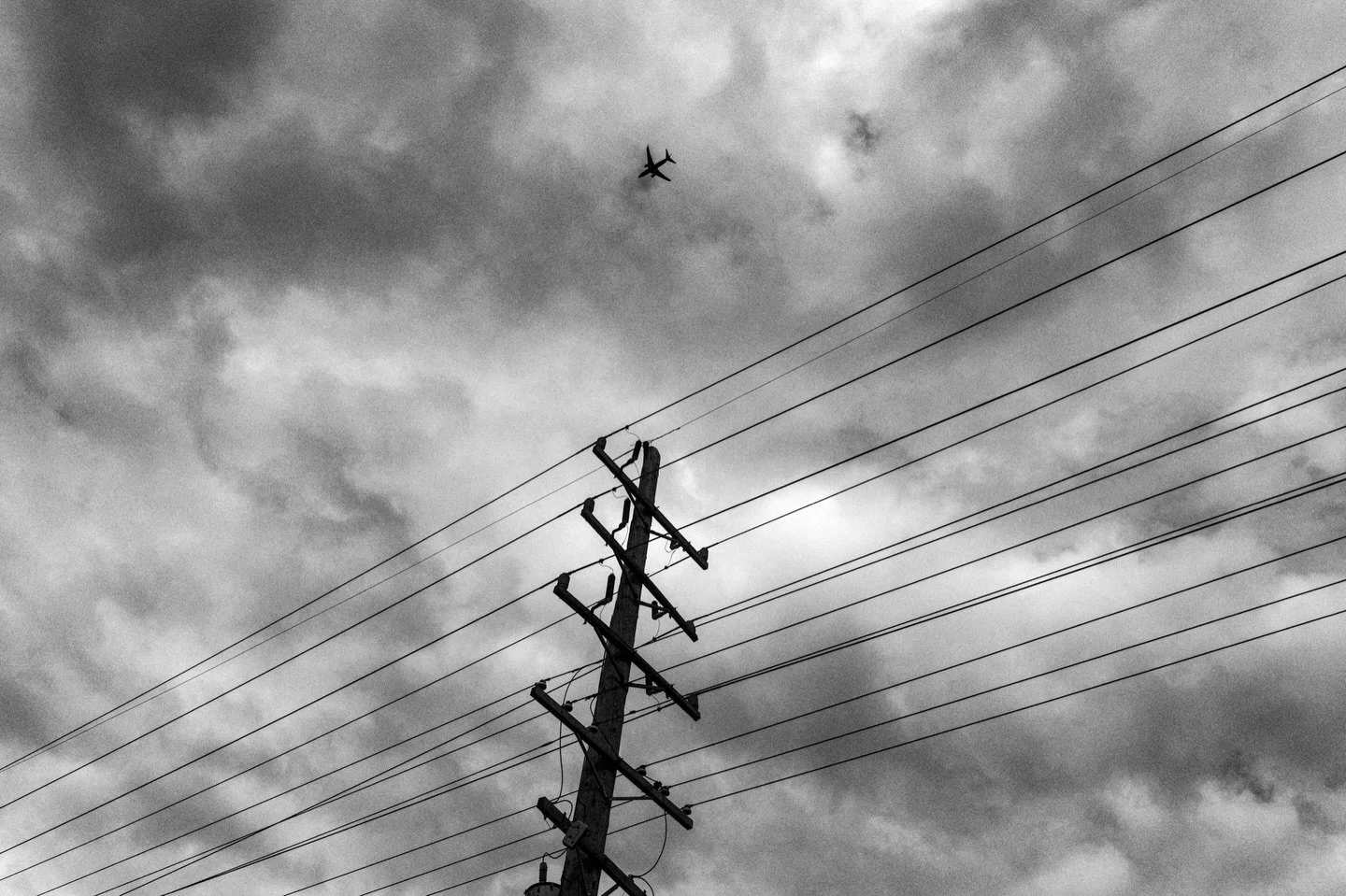 Midweek monochrome
#blackandwhite #monochrome #powerlines #thelandunfiltered #forestcitycollective