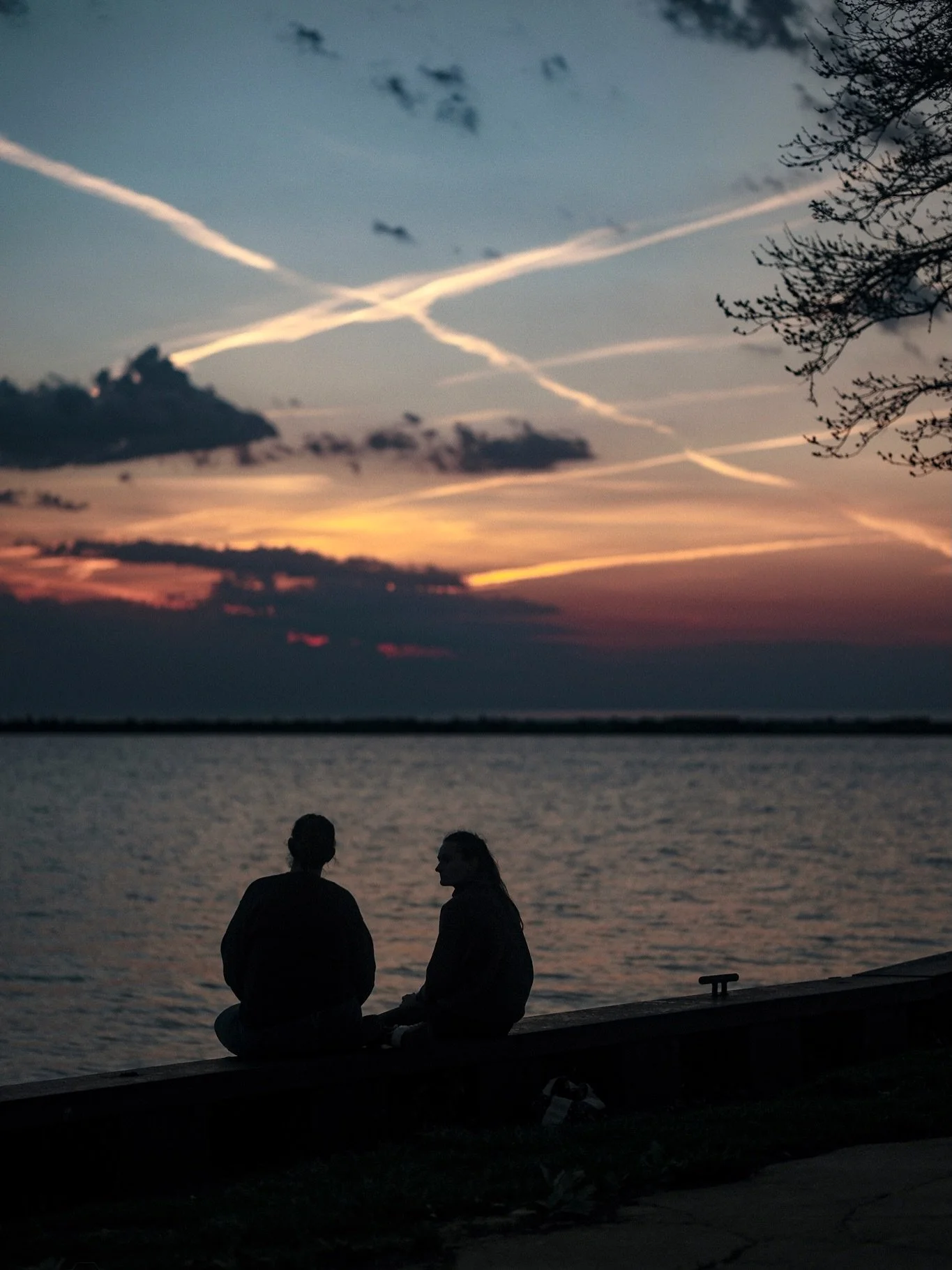 Meet me at sunset
#wendypark #whiskeyisland #sunset #forestcitycollective #thelandunfiltered