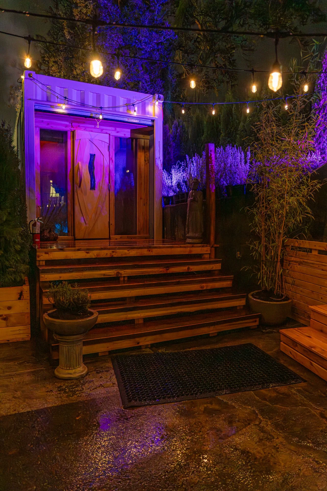 HOT STUFF - Soup &amp; Sauna