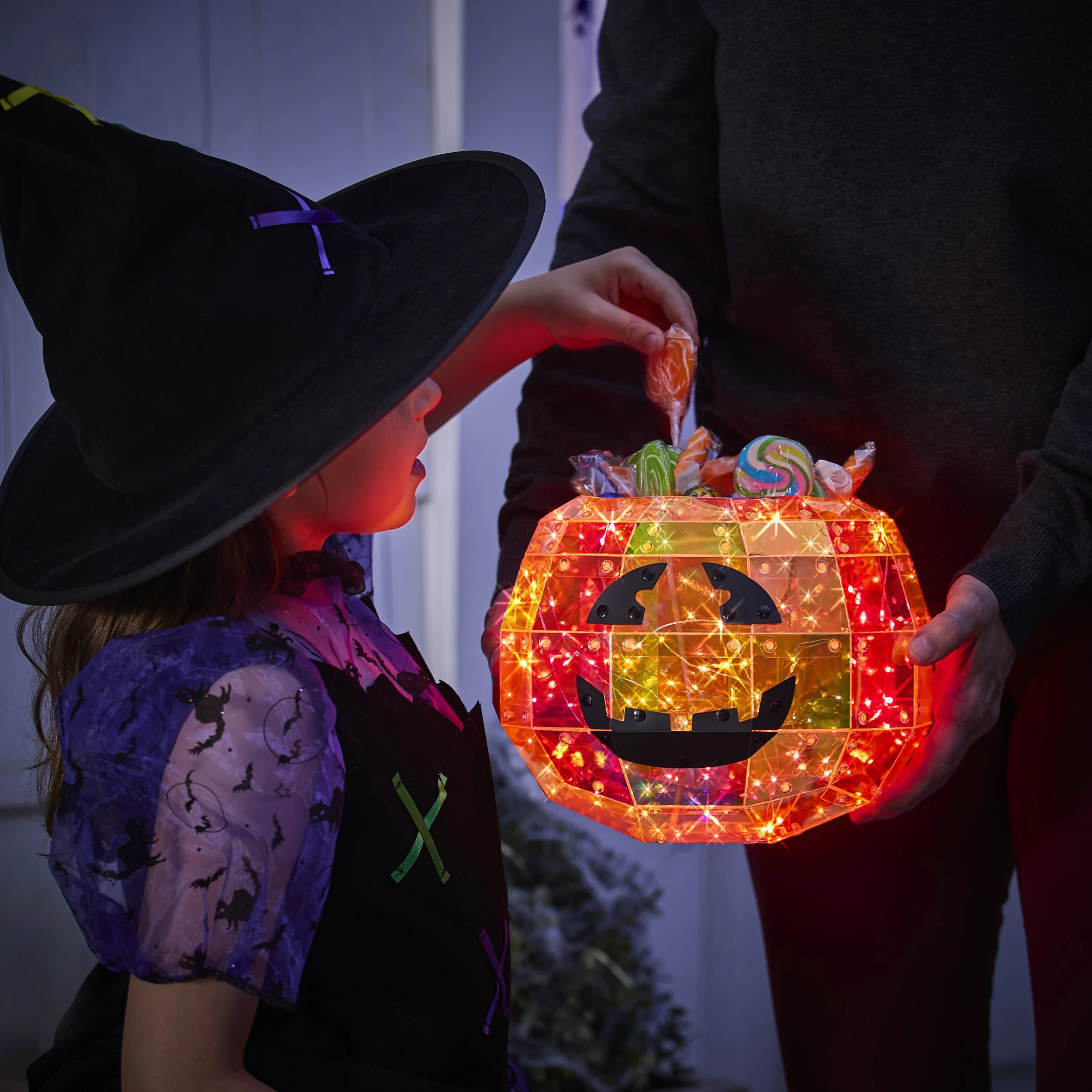 56898_with girl2.jpg