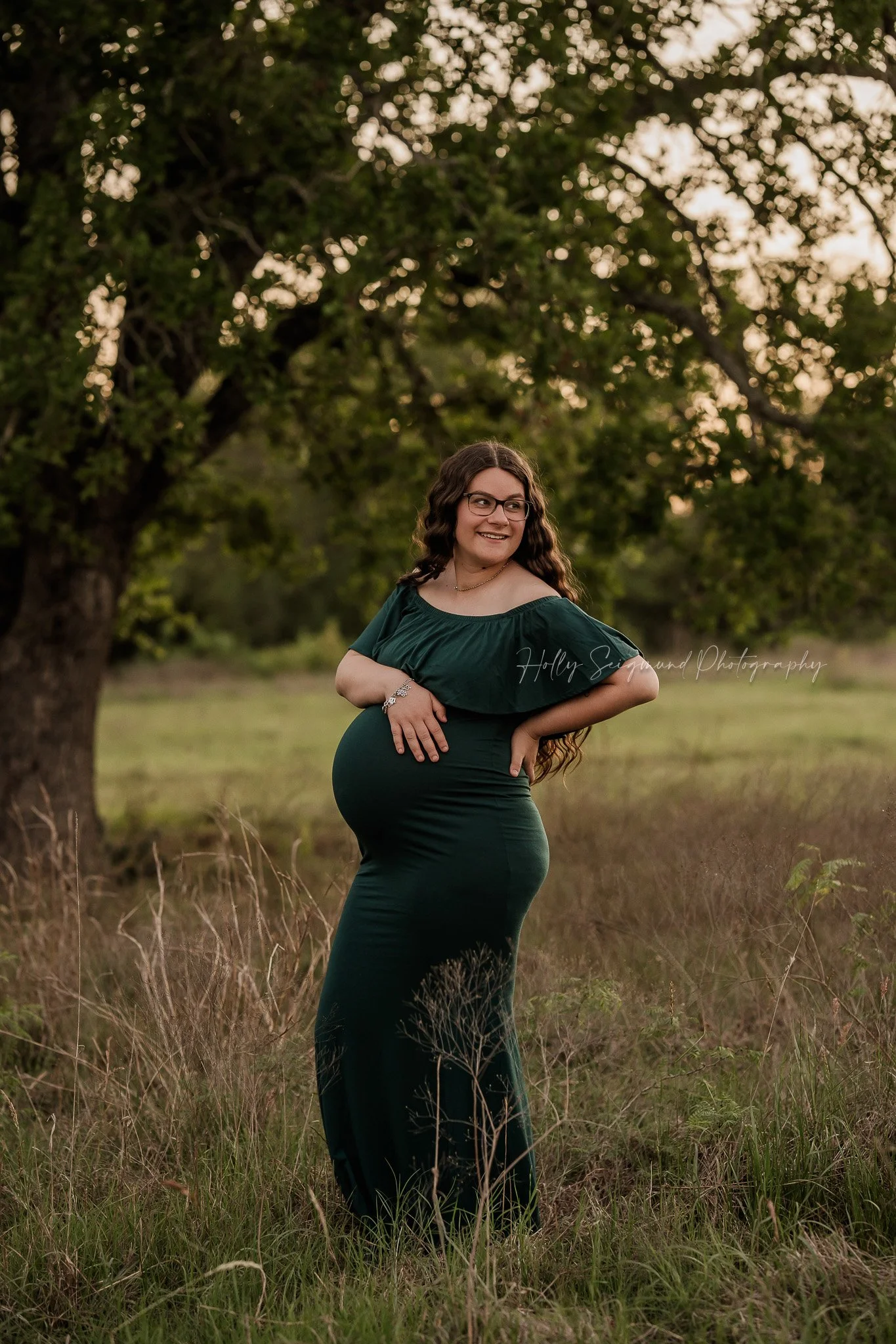 05-lee-county-texas-golden-hour-maternity-session.jpg