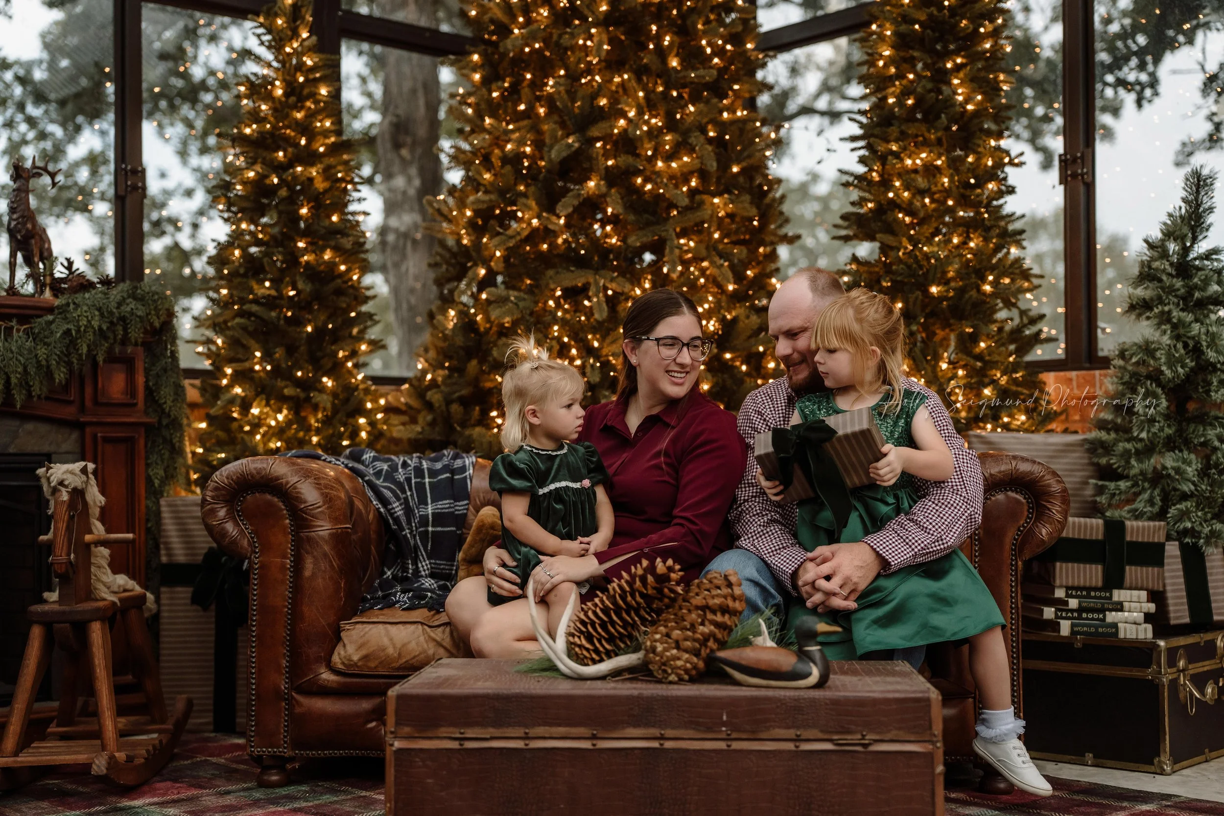 2026 Christmas Mini Sessions Near Bastrop &amp; Elgin, Texas