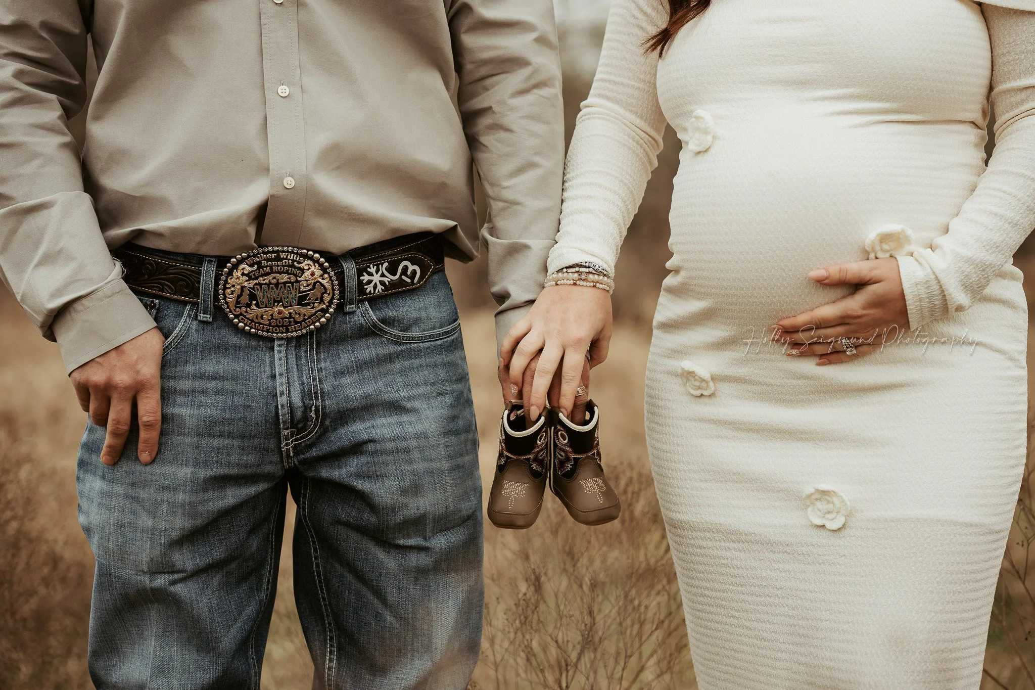 central-texas-western-maternity-photos.jpg