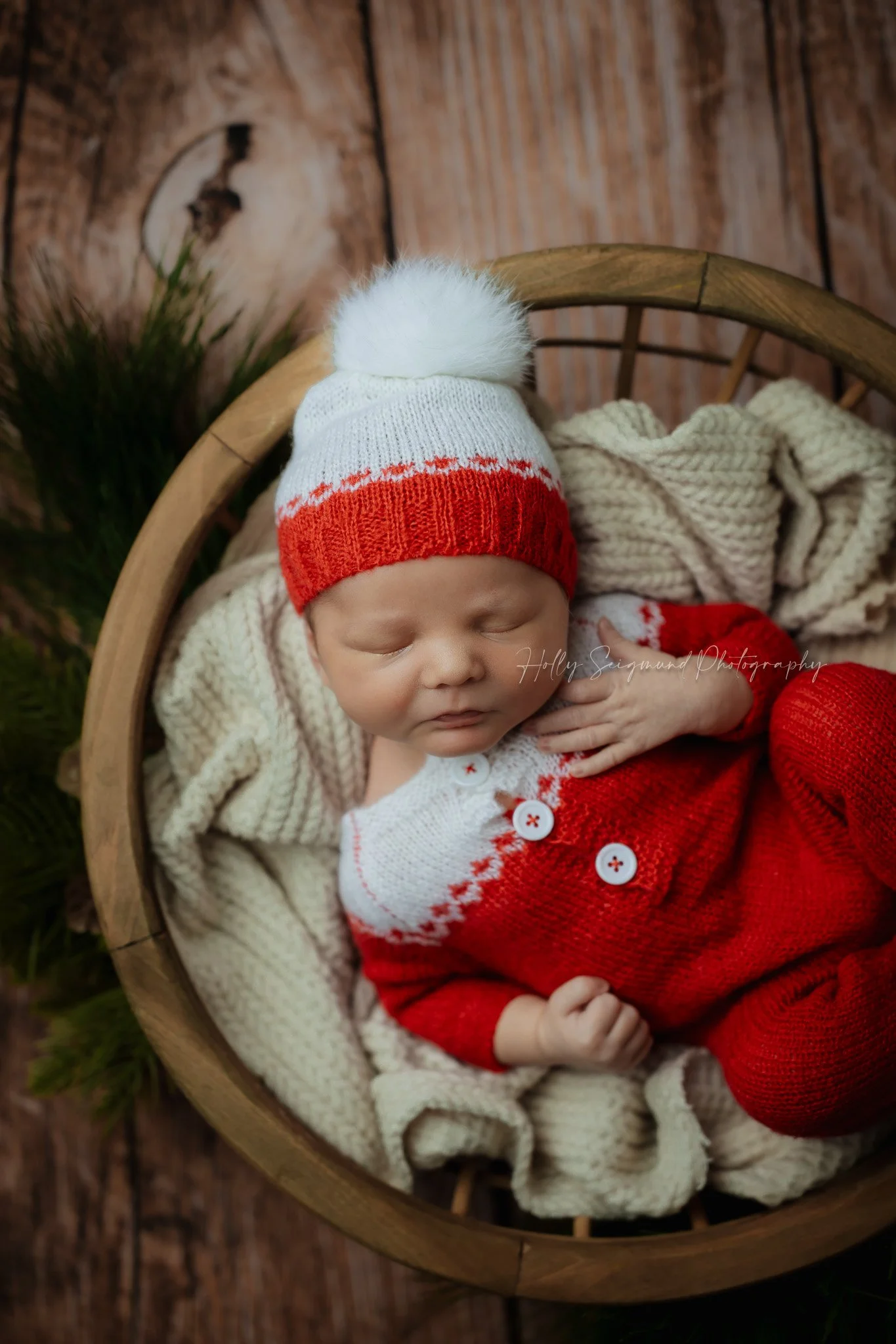 78947-studio-christmas-newborns.jpg