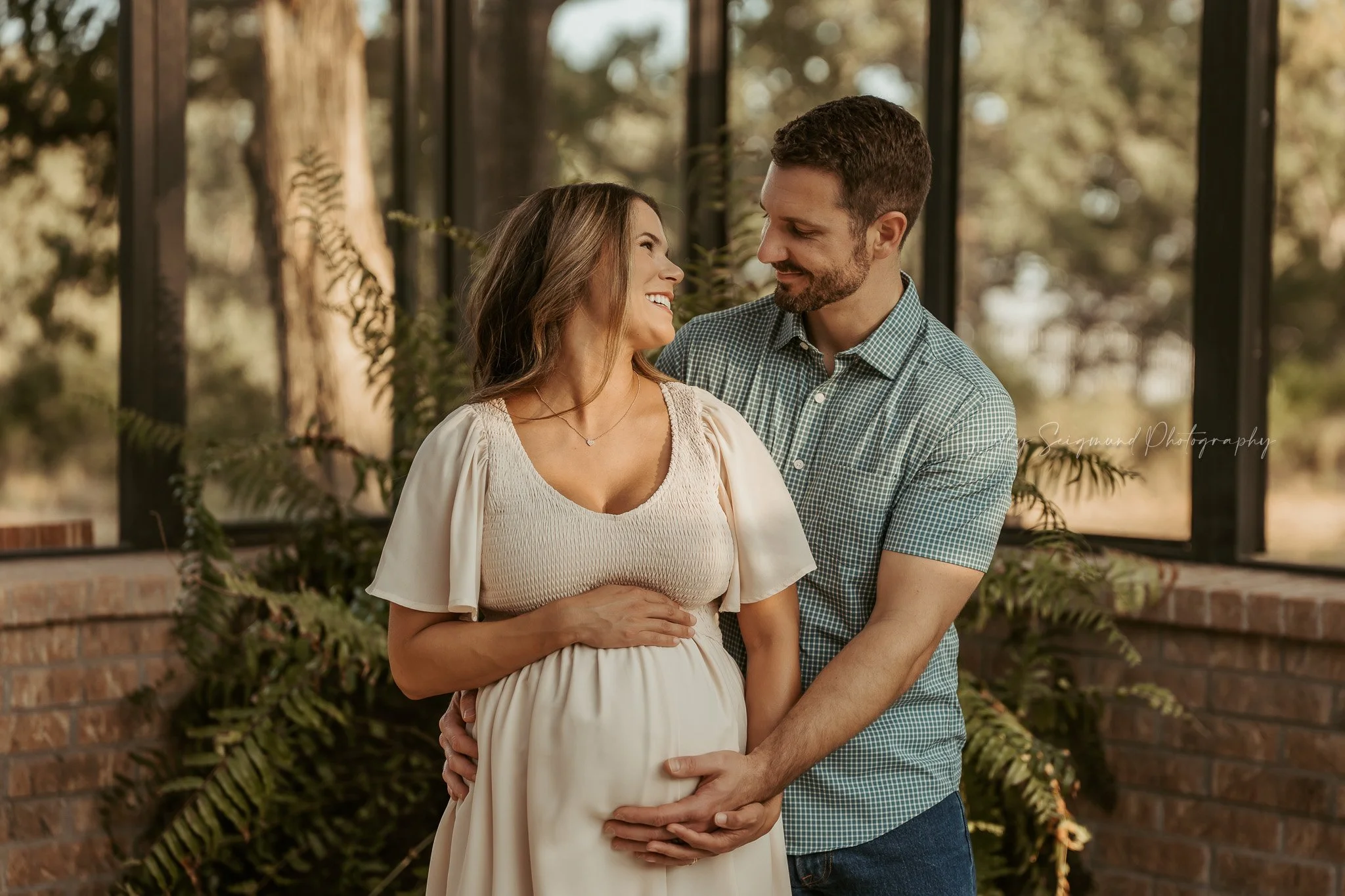 10-maternity-photography-78947-the-blue-conservatory.jpg