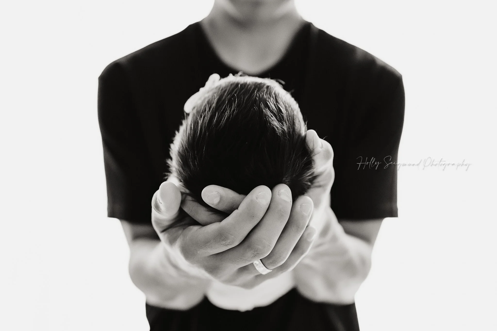 Simple-lifestyle-newborn-photographer-central-texas.jpg