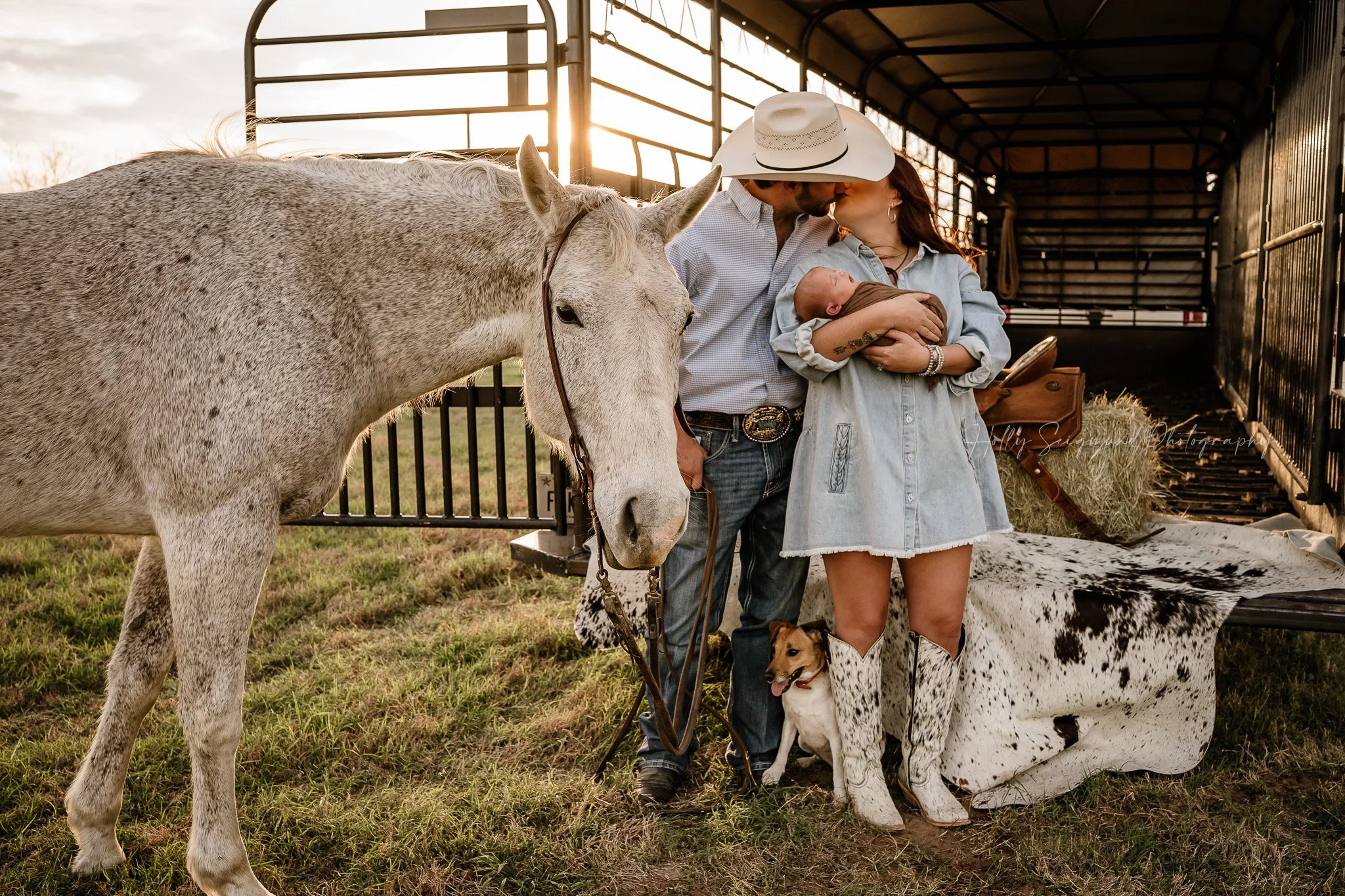 Horse and Cattle Trailer Family Newborn photo in Lee County, Texas