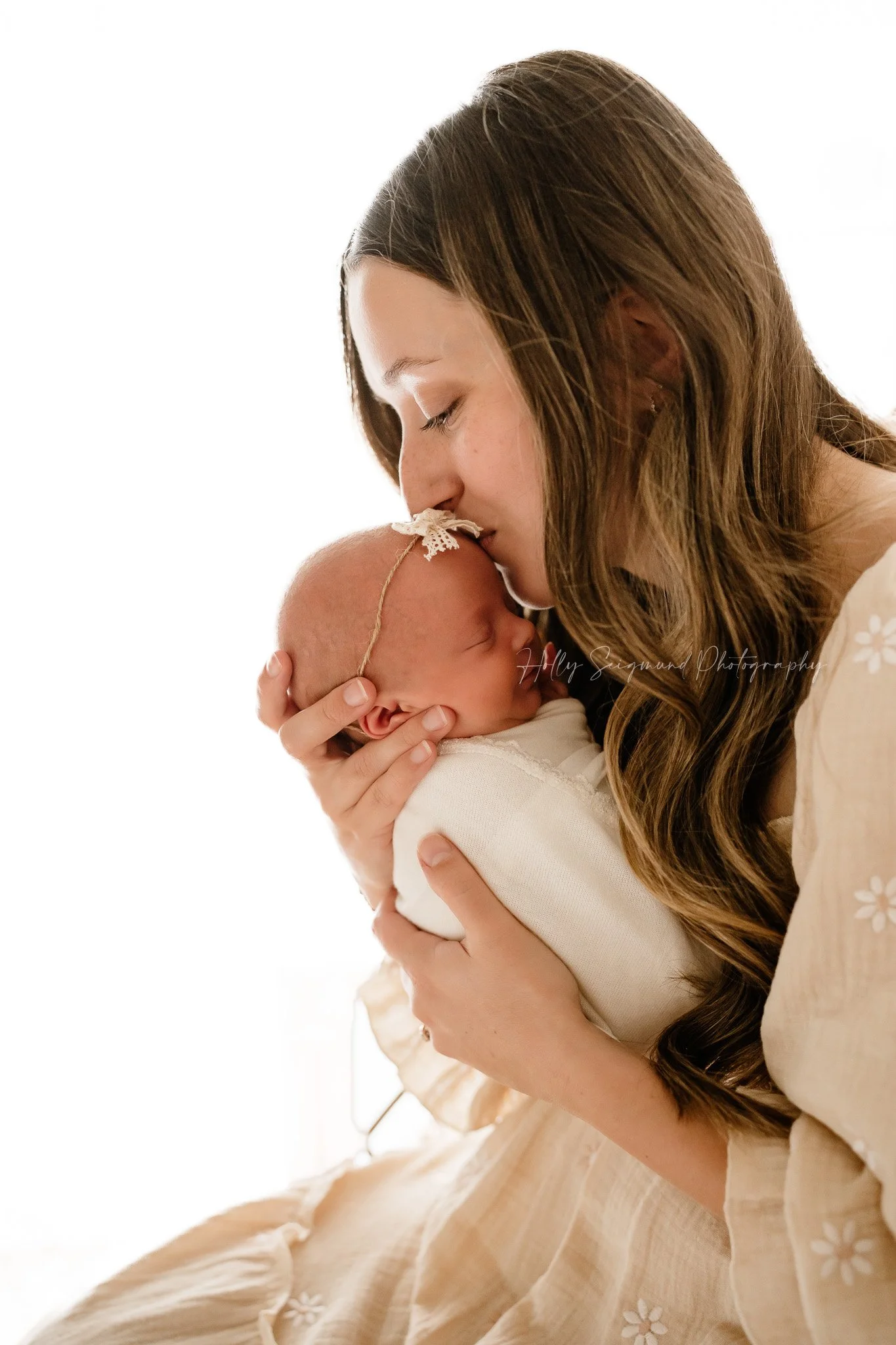 central-texas-lifestyle-newborn-photographer.jpg