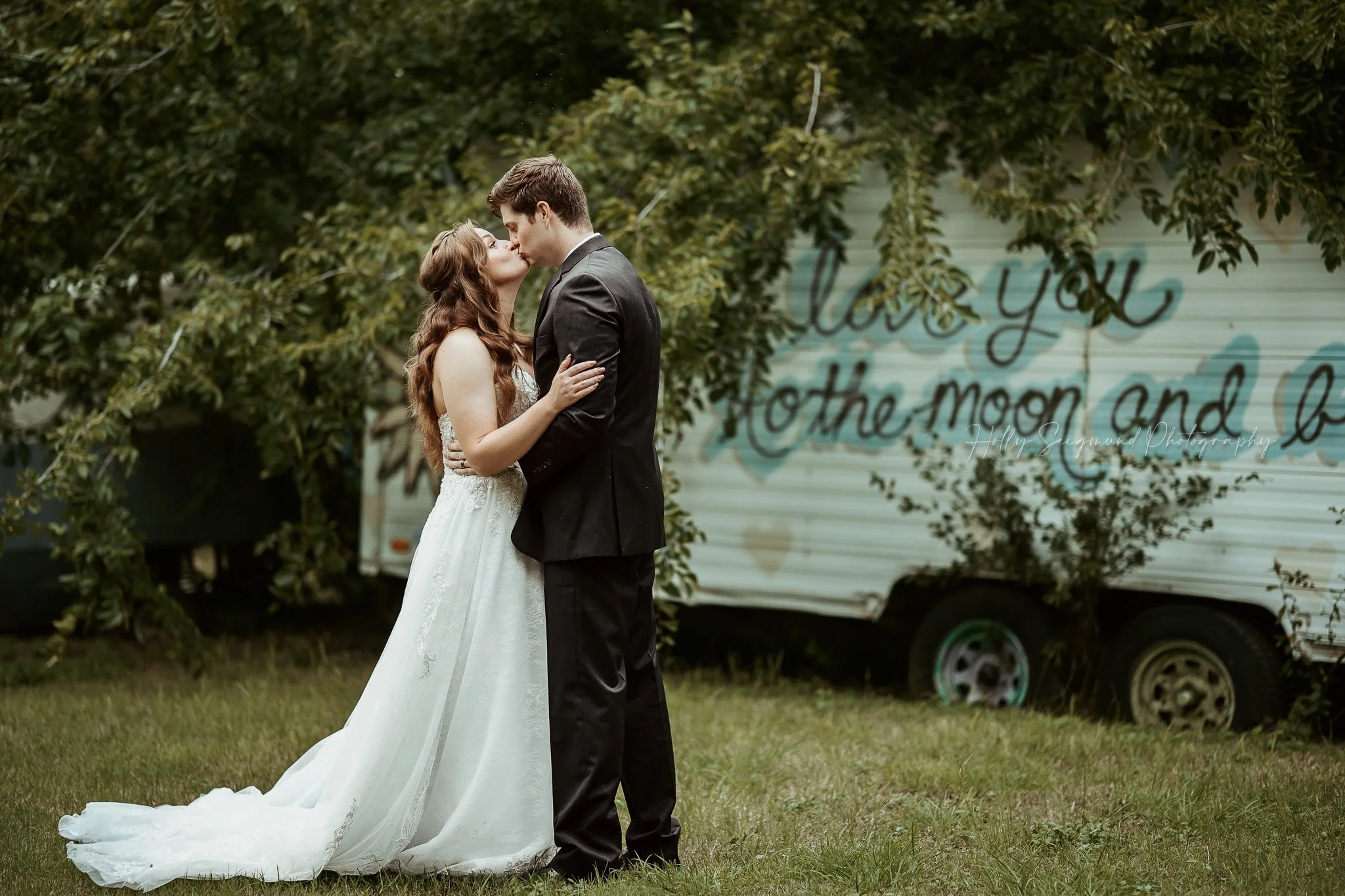 02-sekrit-theater-austin-elopement-photographer.jpg
