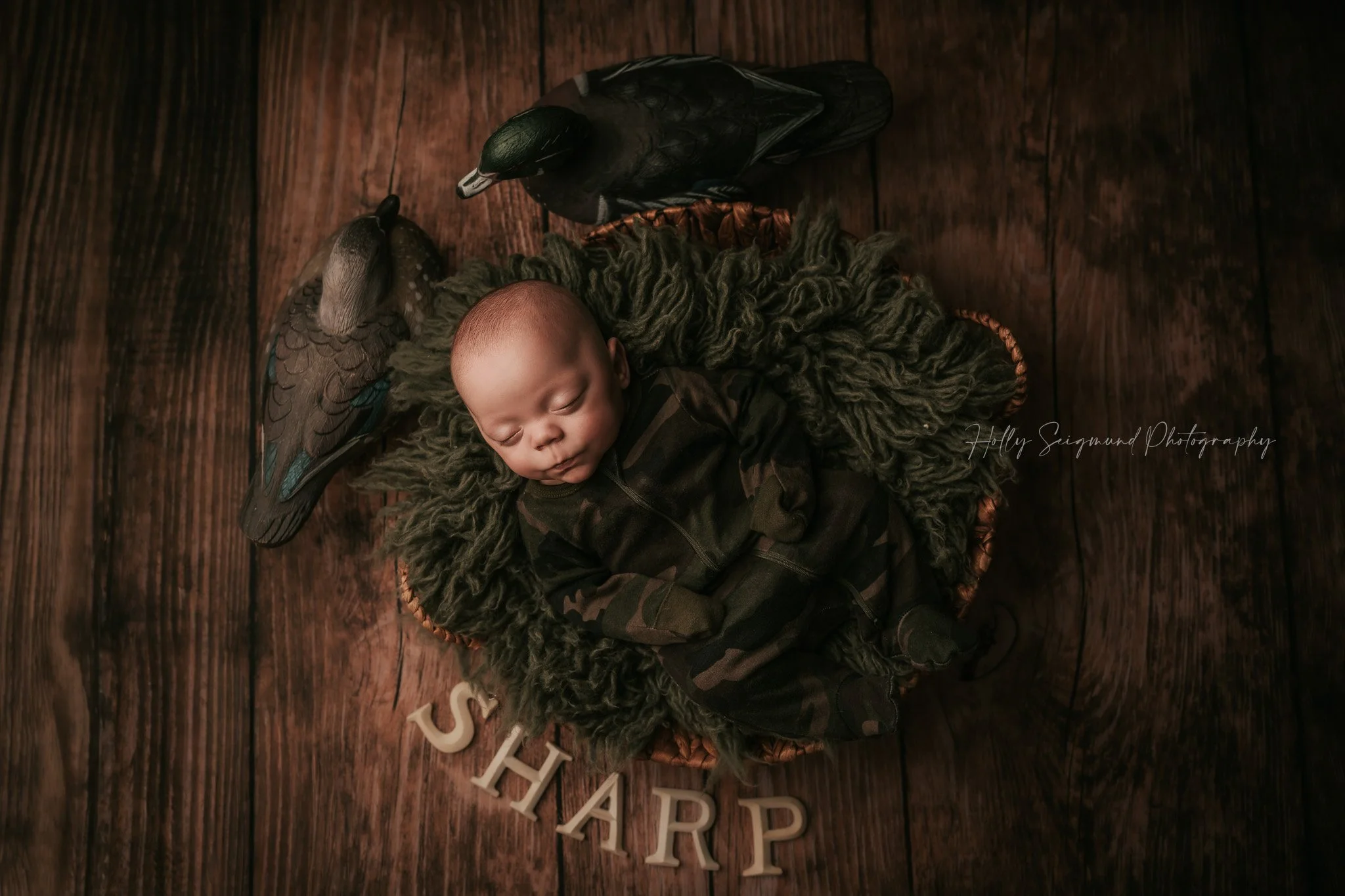 78947-duck-hunting-newborn-photography.jpg